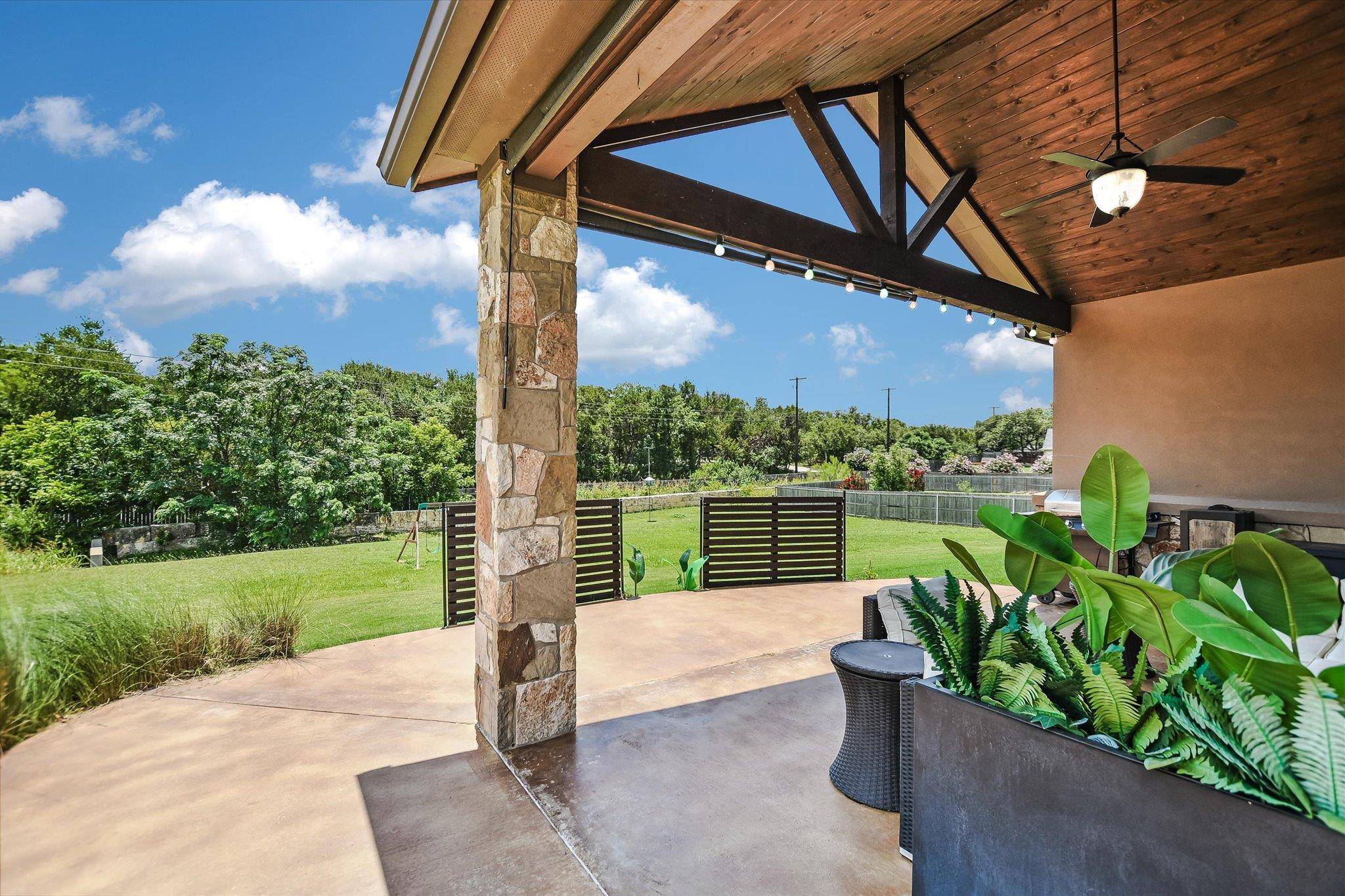 2243 Woodland Bend RD, Salado, TX 76571