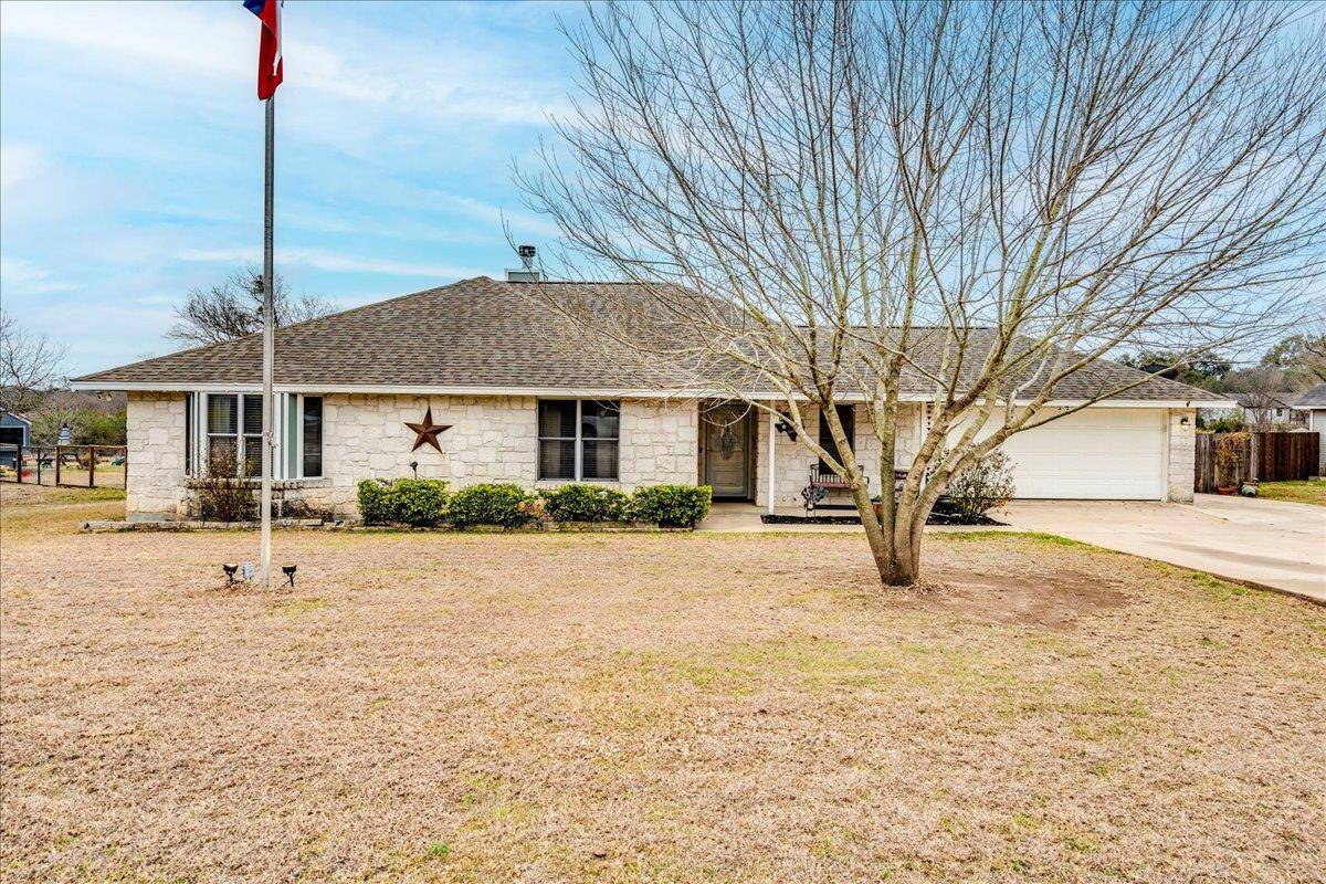 300 Dove Hollow DR, Kyle, TX 78640
