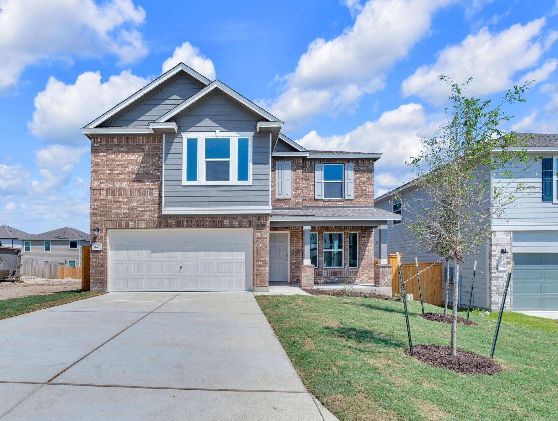225 Robert Hightower DR, Jarrell, TX 76537