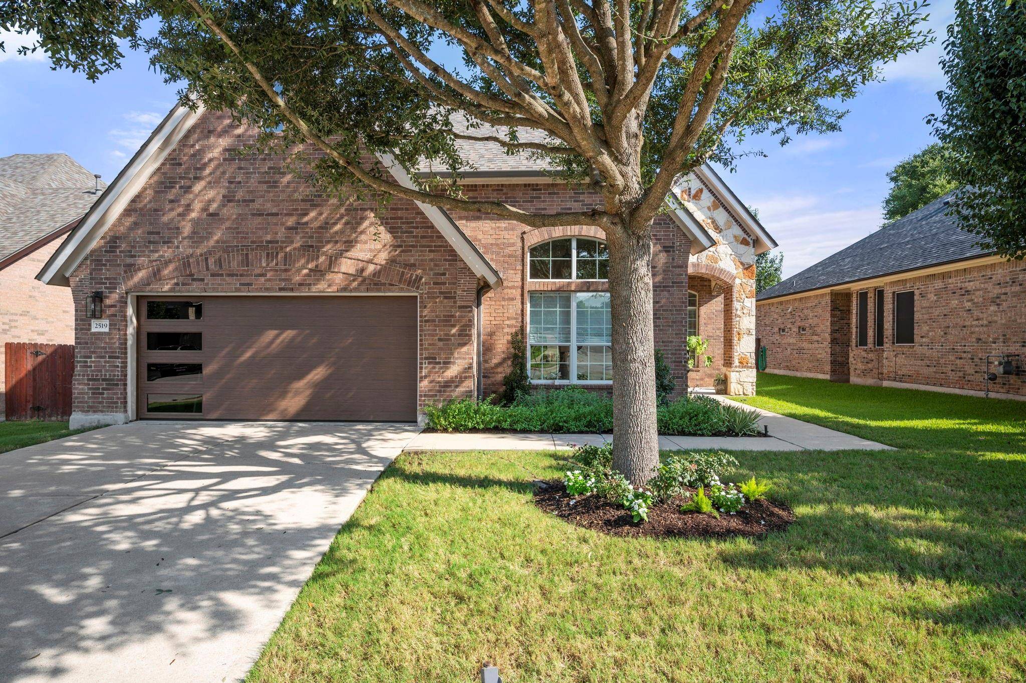 2519 Durlston CT, Cedar Park, TX 78613