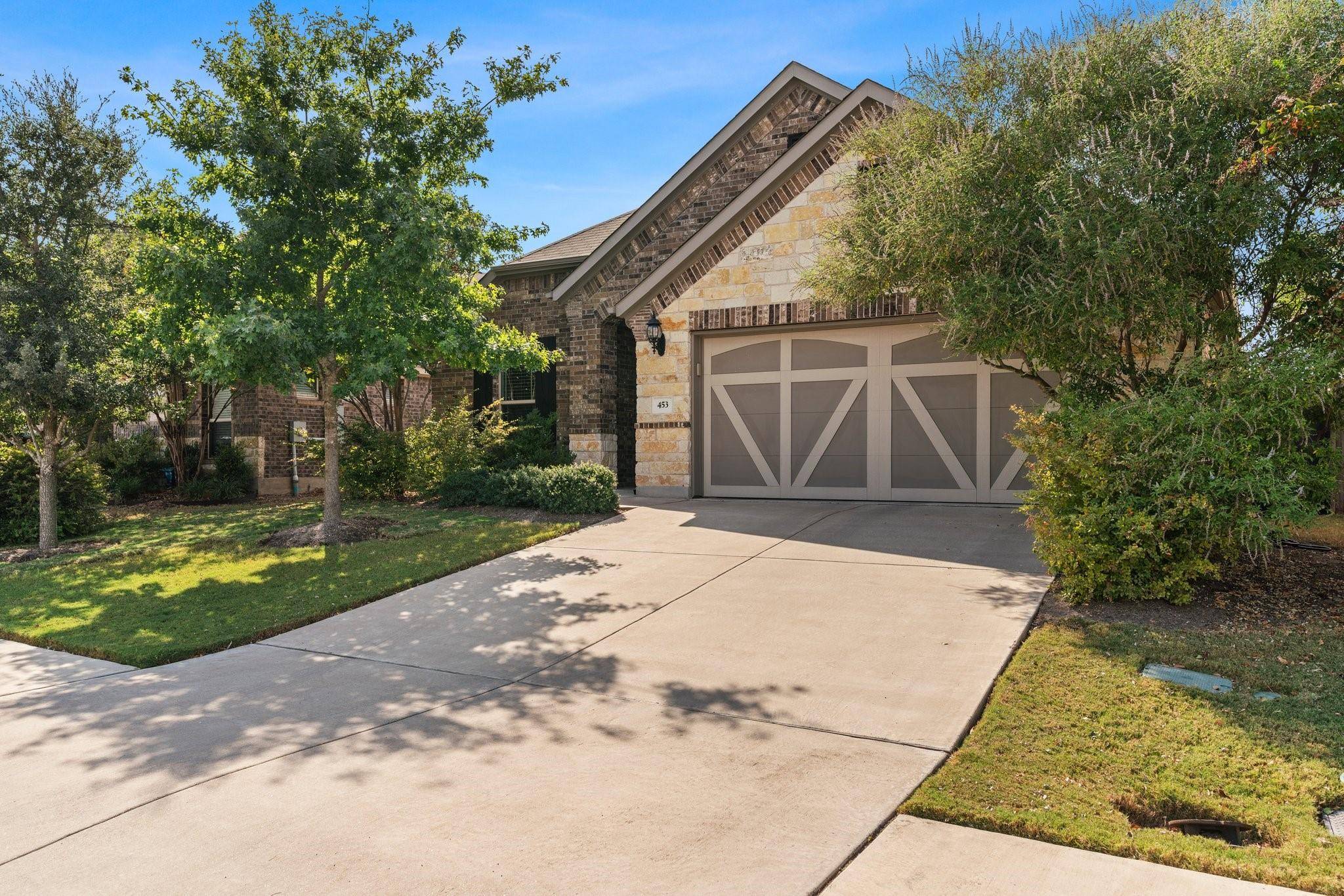 453 Vista Garden DR, Buda, TX 78610