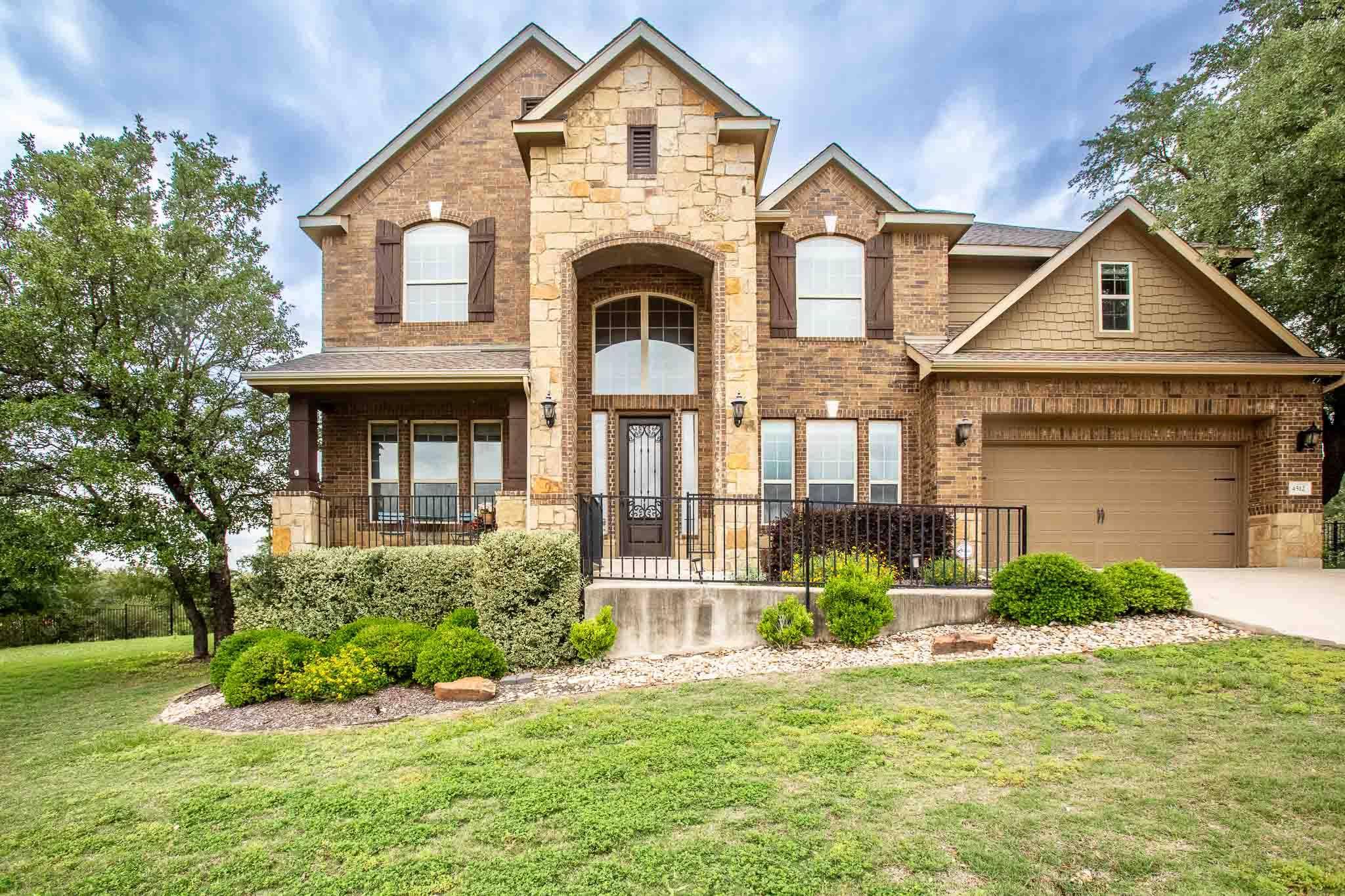 4512 Diamante DR, Spicewood, TX 78669