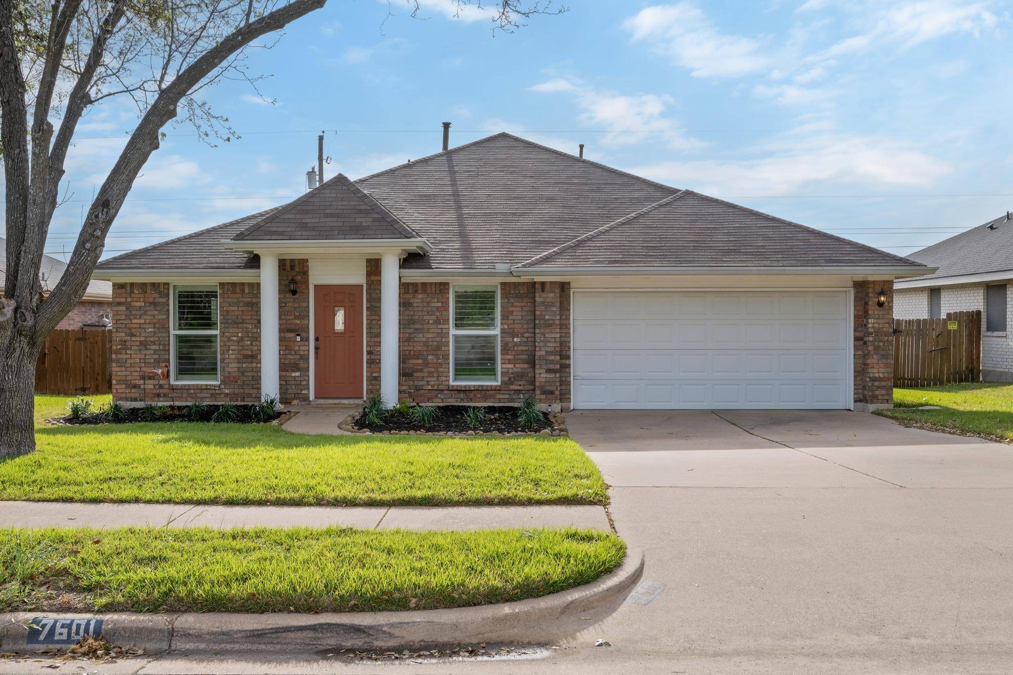 7601 Ponoma TRL, Austin, TX 78749