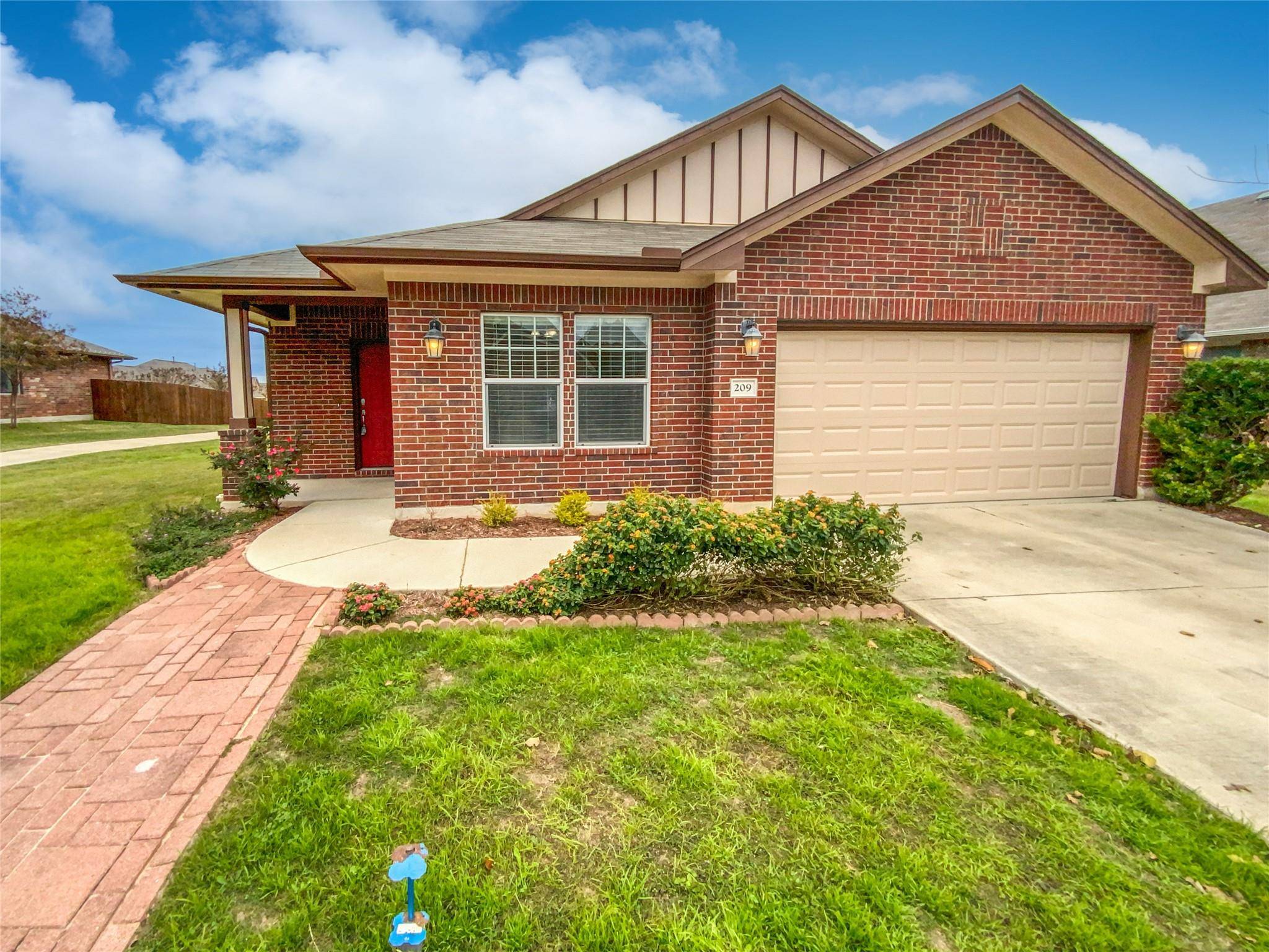 209 Blossom Valley STRM, Buda, TX 78610