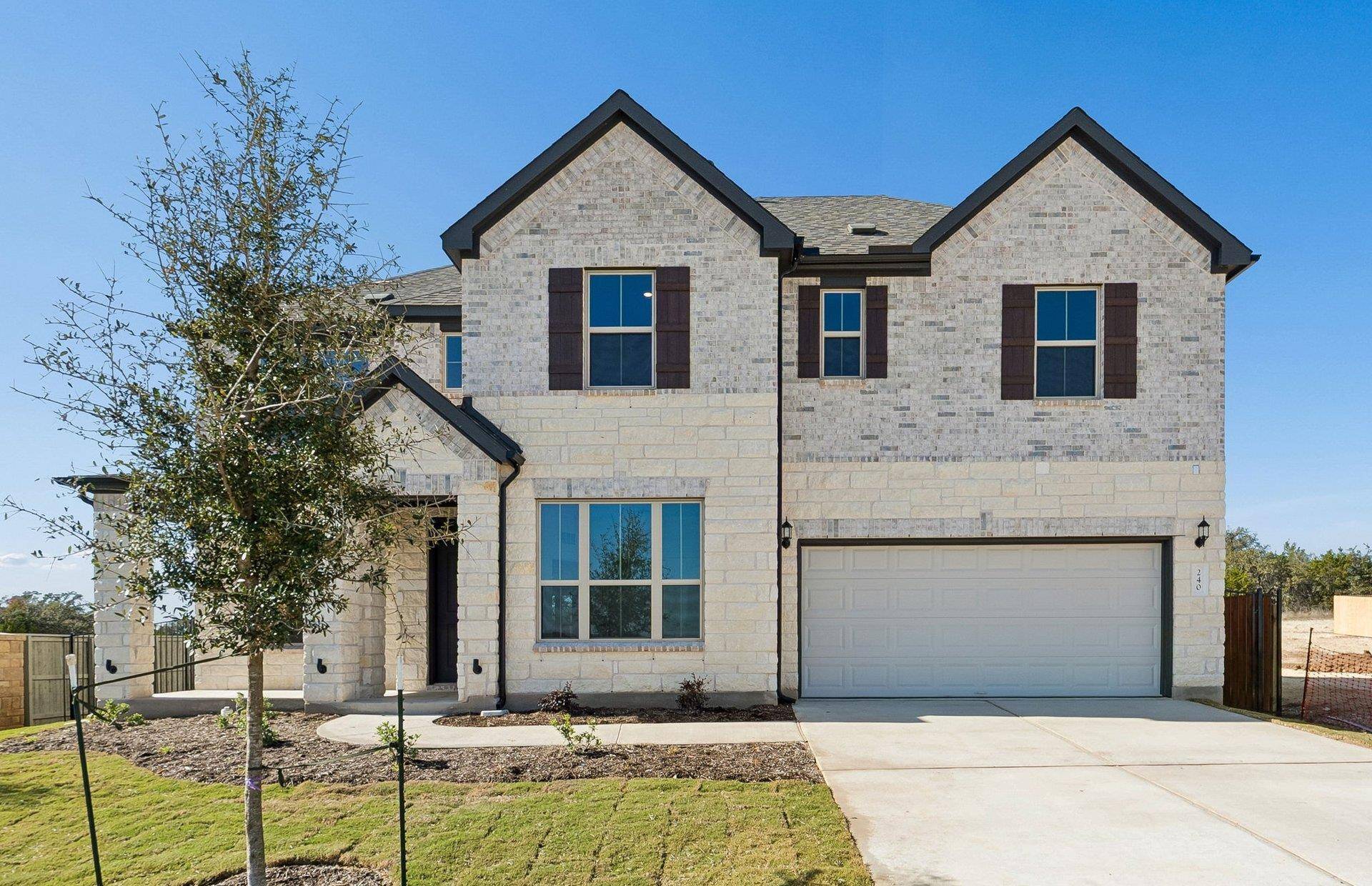 240 Archway LN, Liberty Hill, TX 78642