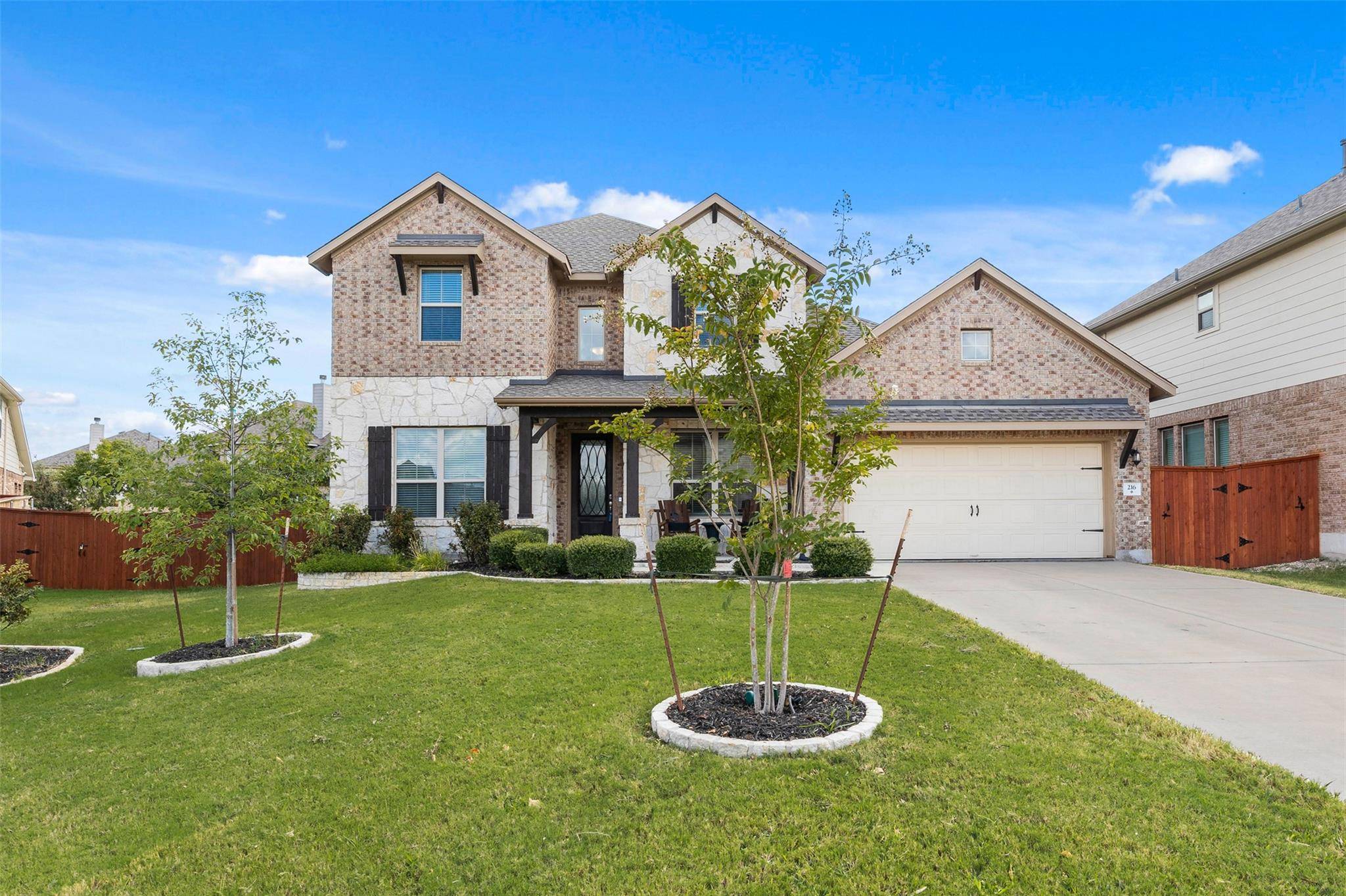 216 Marys Creek LN, Liberty Hill, TX 78642