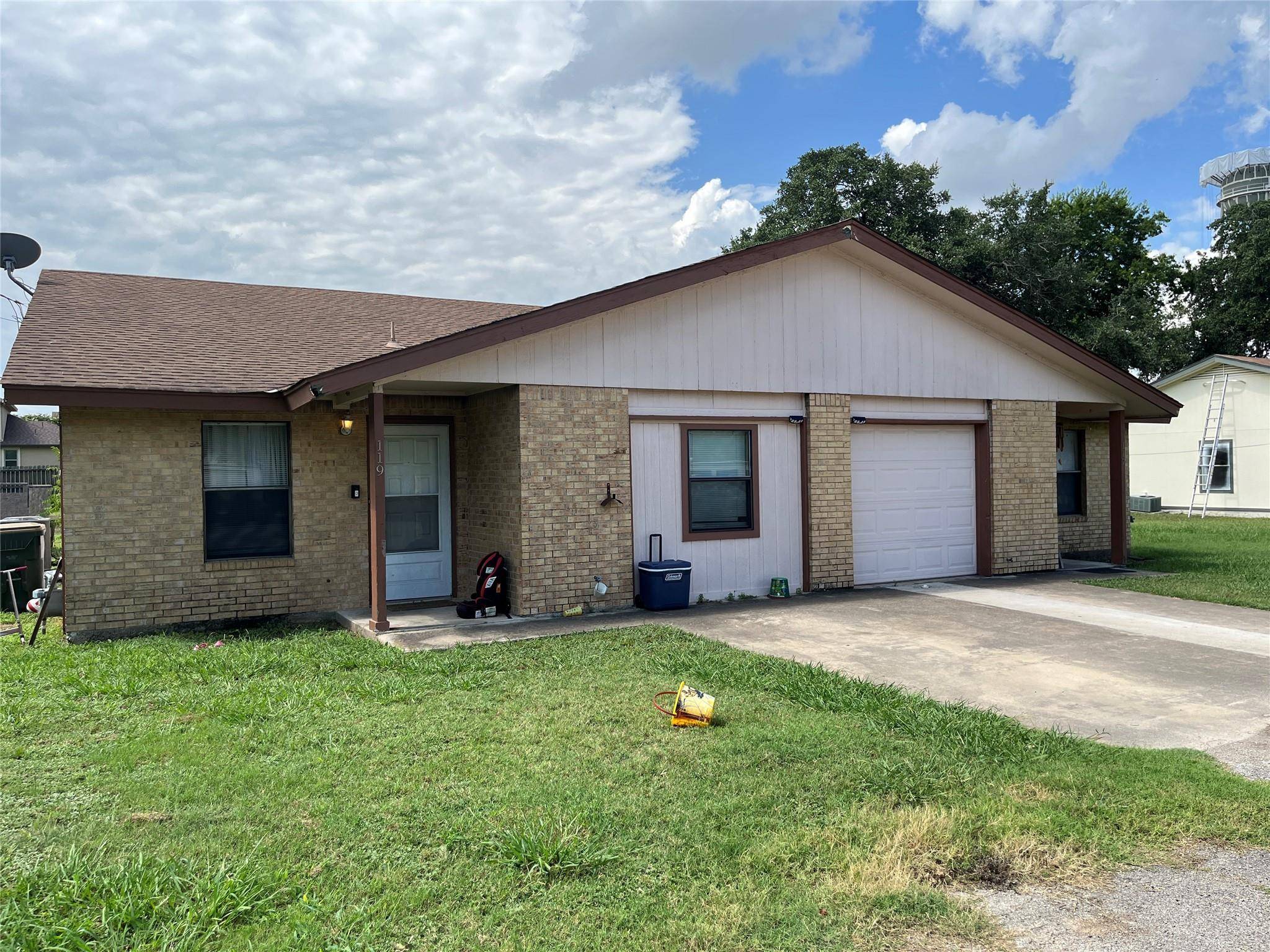 117 W Goforth RD, Buda, TX 78610