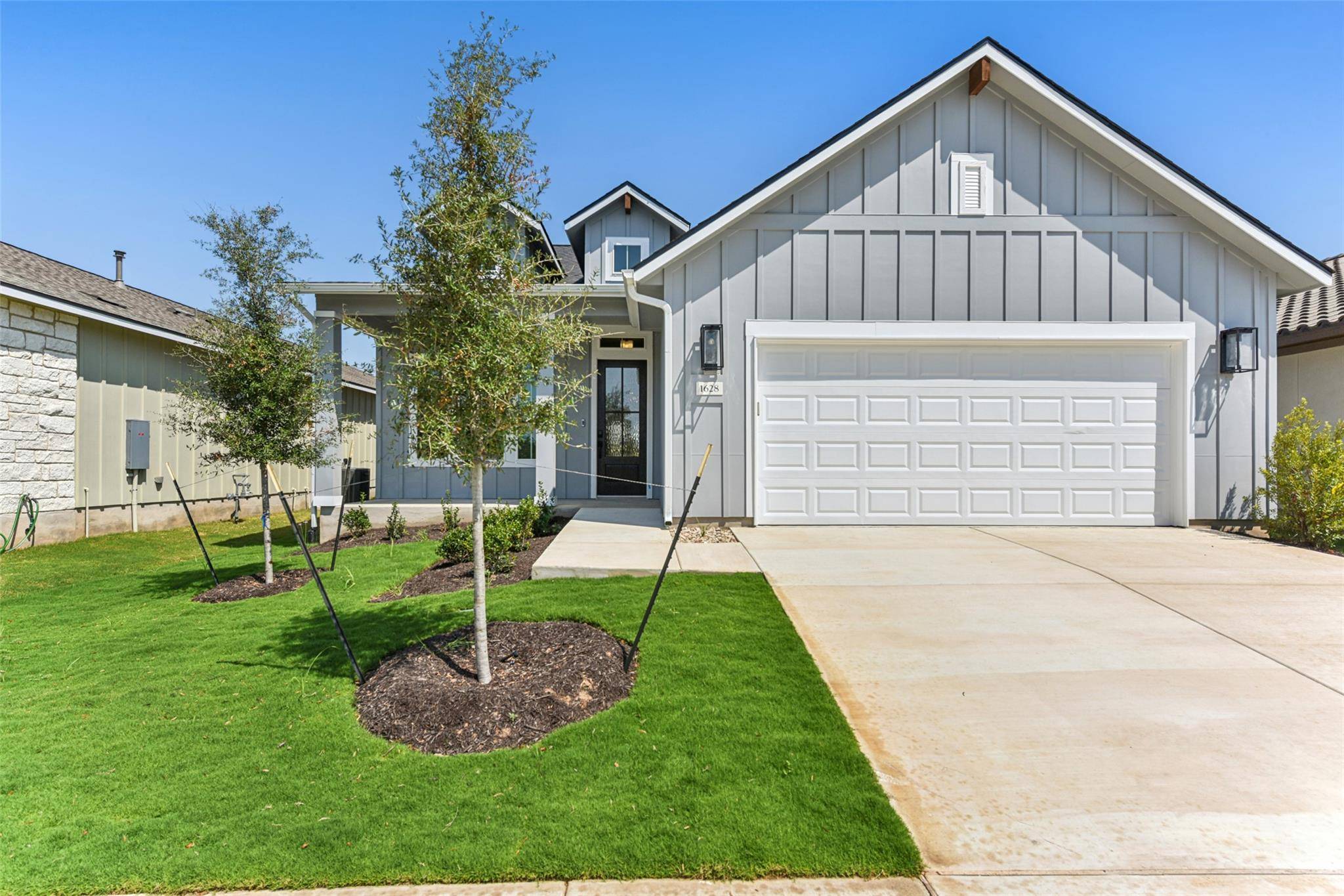 1628 Dancing Oak LN, San Marcos, TX 78666