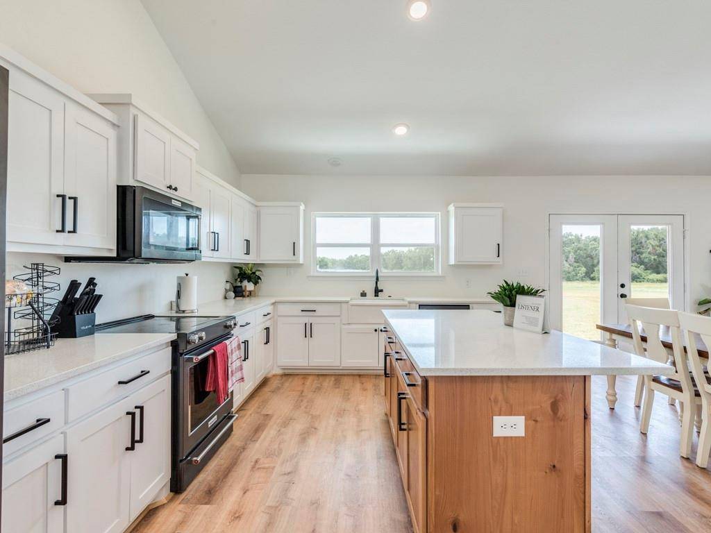 12817 S FM 908, Rockdale, TX 76567