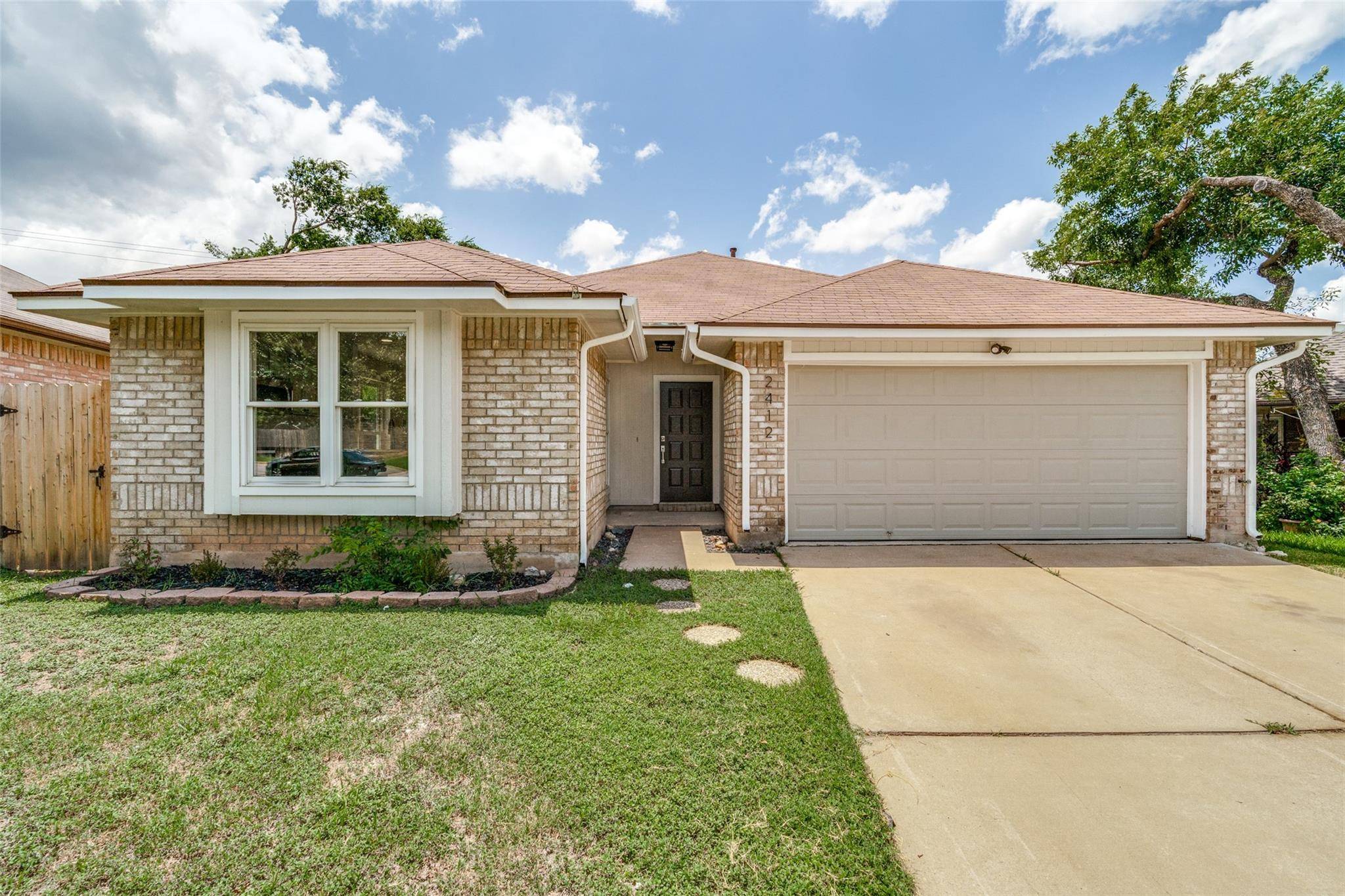 2412 Clearwater TRL, Round Rock, TX 78664