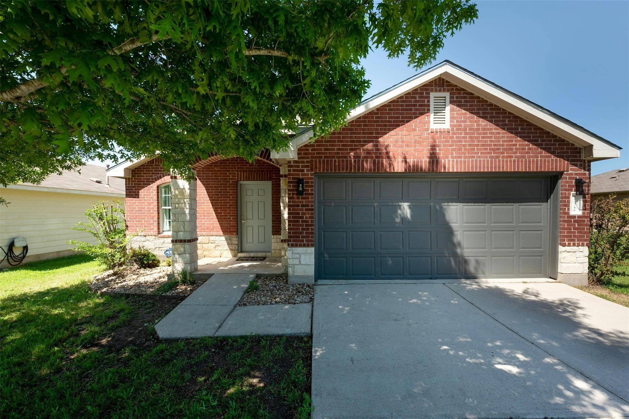 132 Nandina DR, Buda, TX 78610