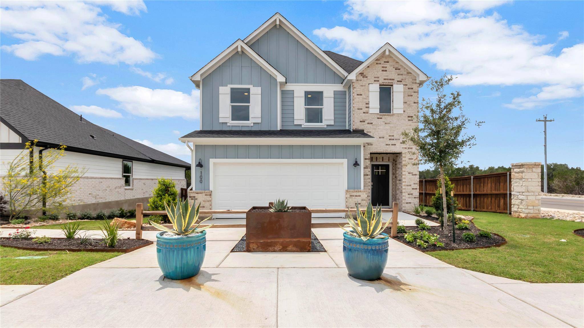 100 Heatherwood TER, Marble Falls, TX 78654