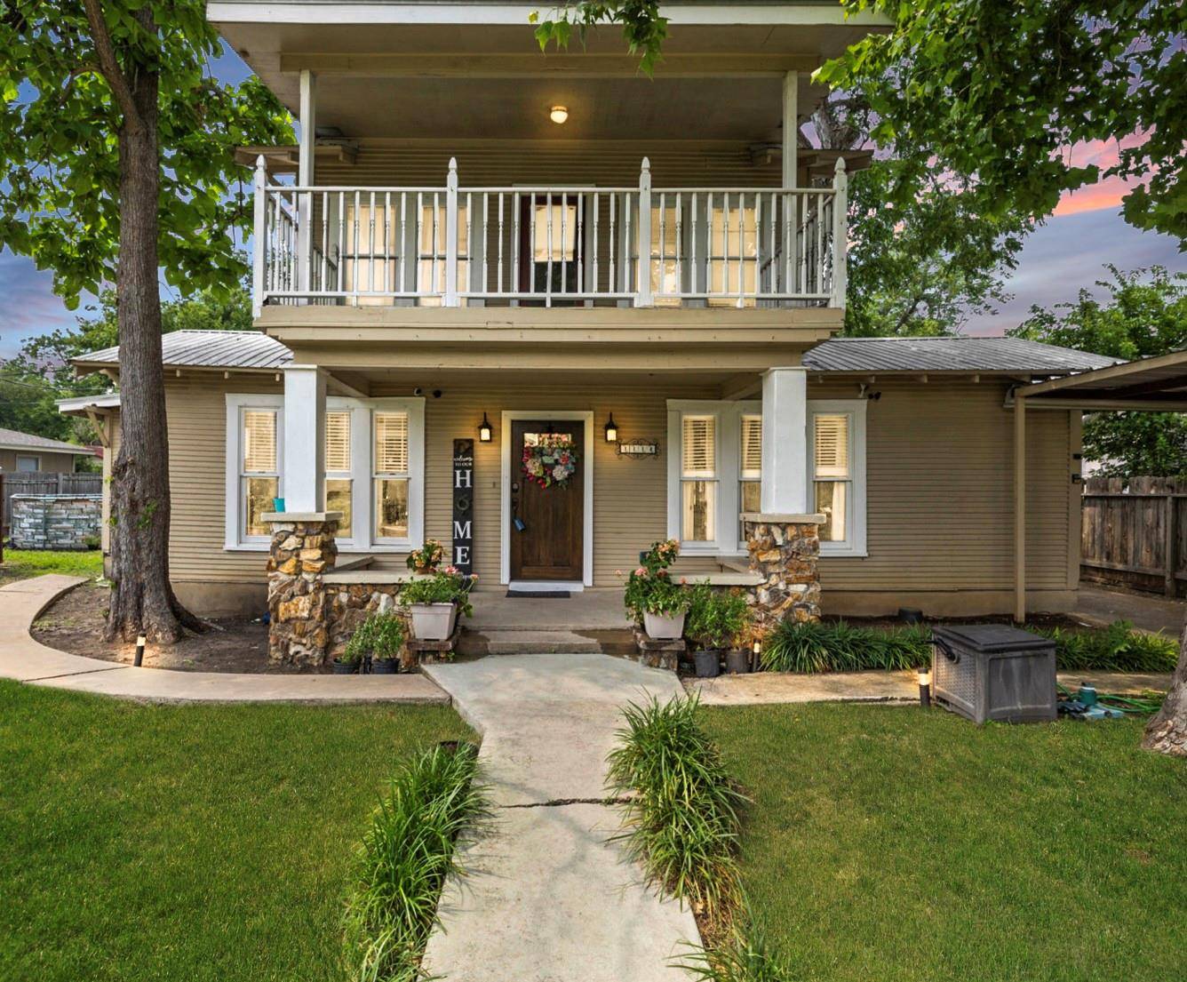 1118 Mclain ST, Taylor, TX 76574
