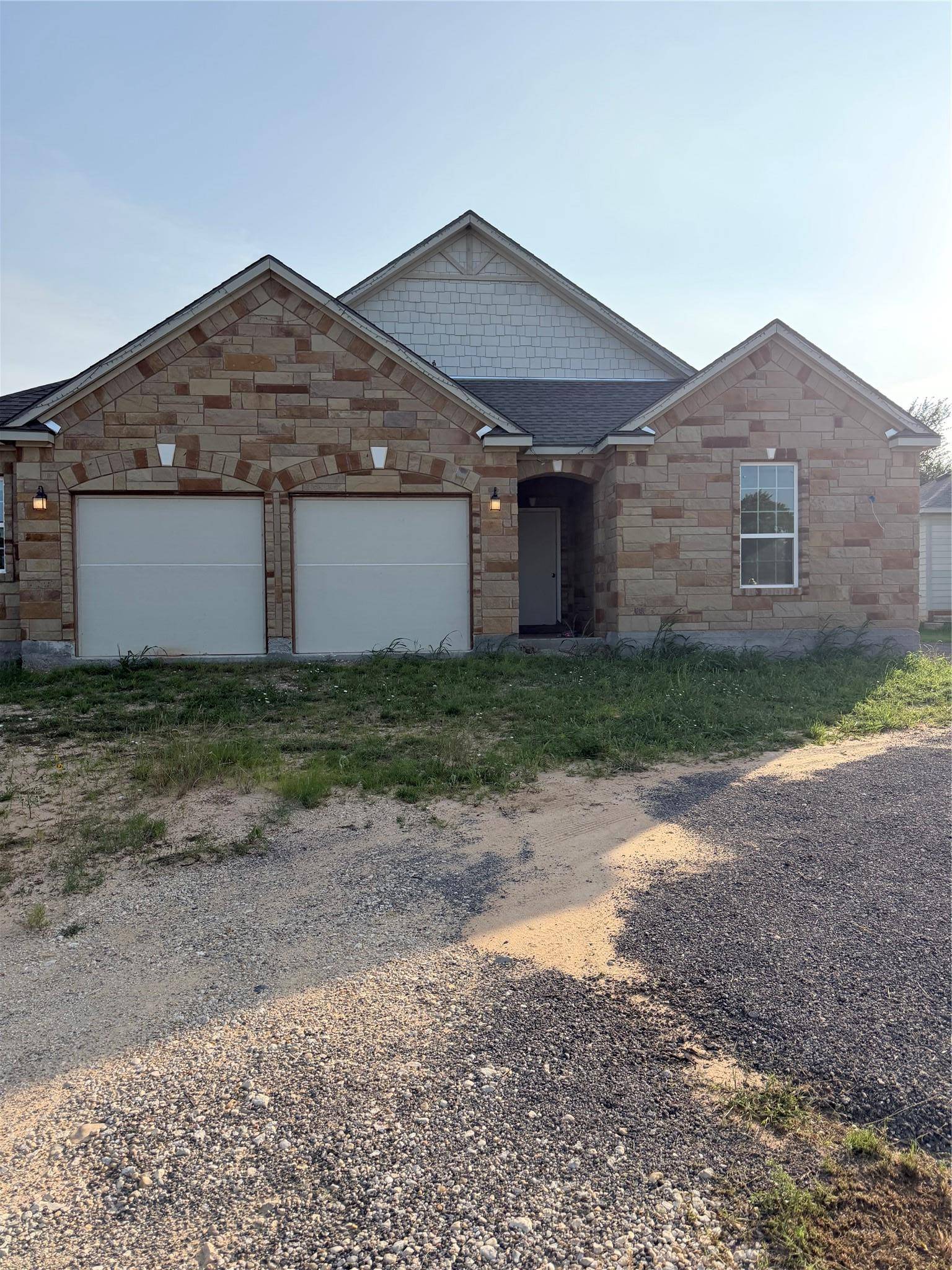 140 Arosa DR, Elgin, TX 78621