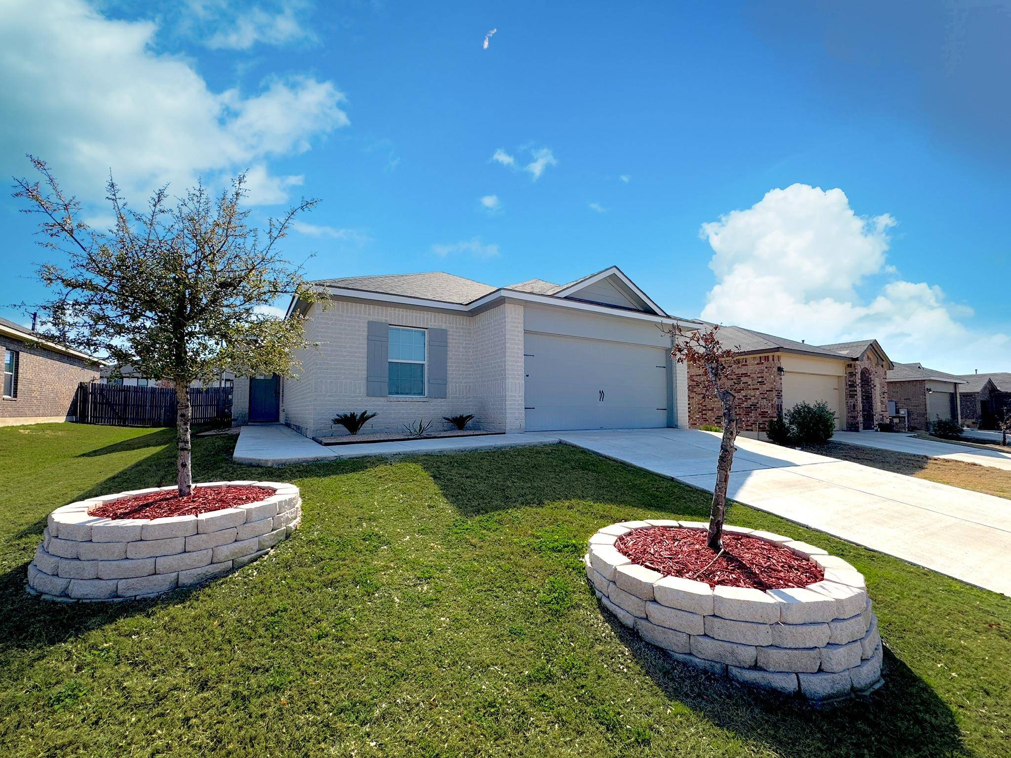 2705 Bridekirk DR, Round Rock, TX 78664