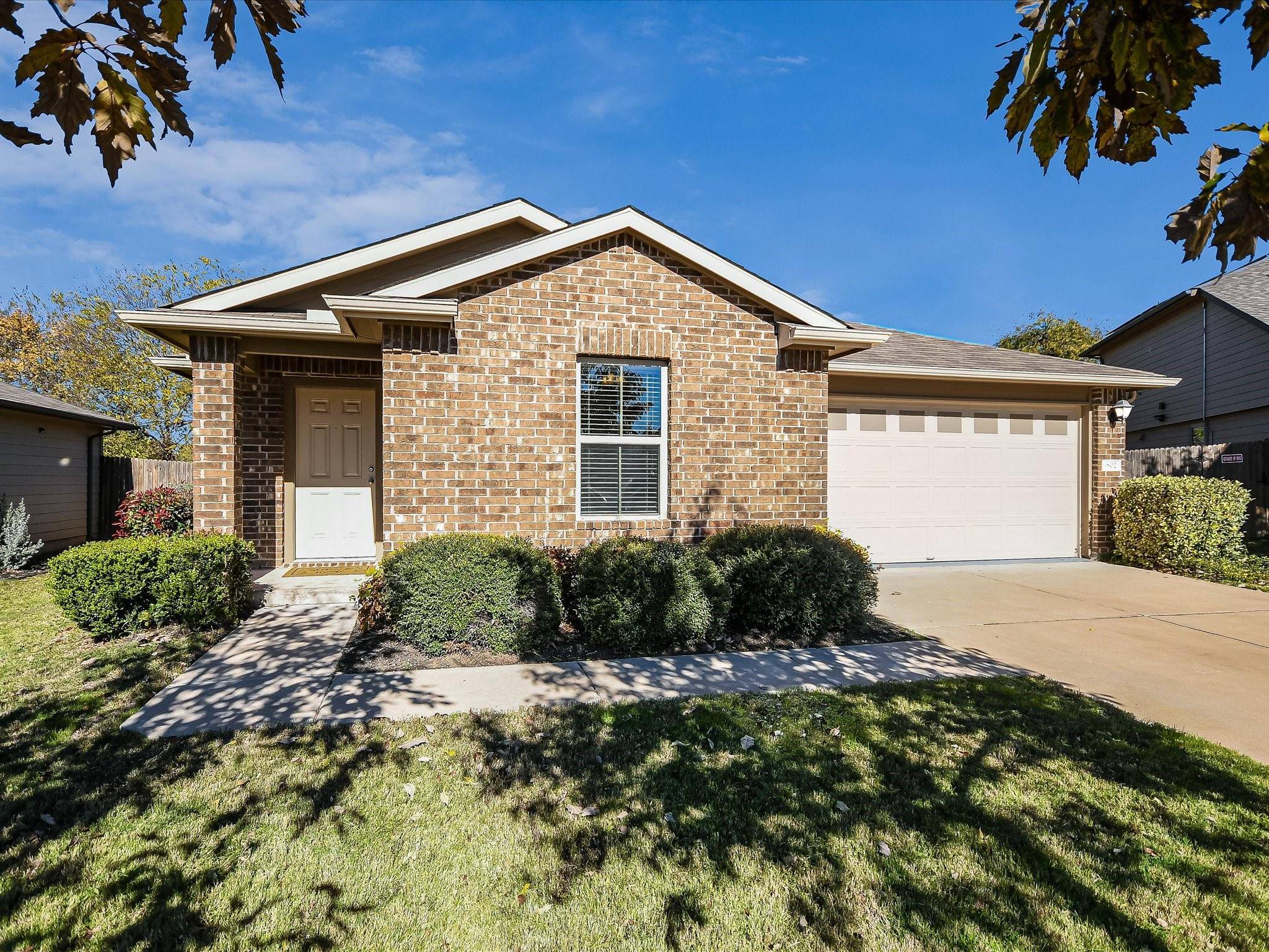 802 Pinnacle DR, Georgetown, TX 78626