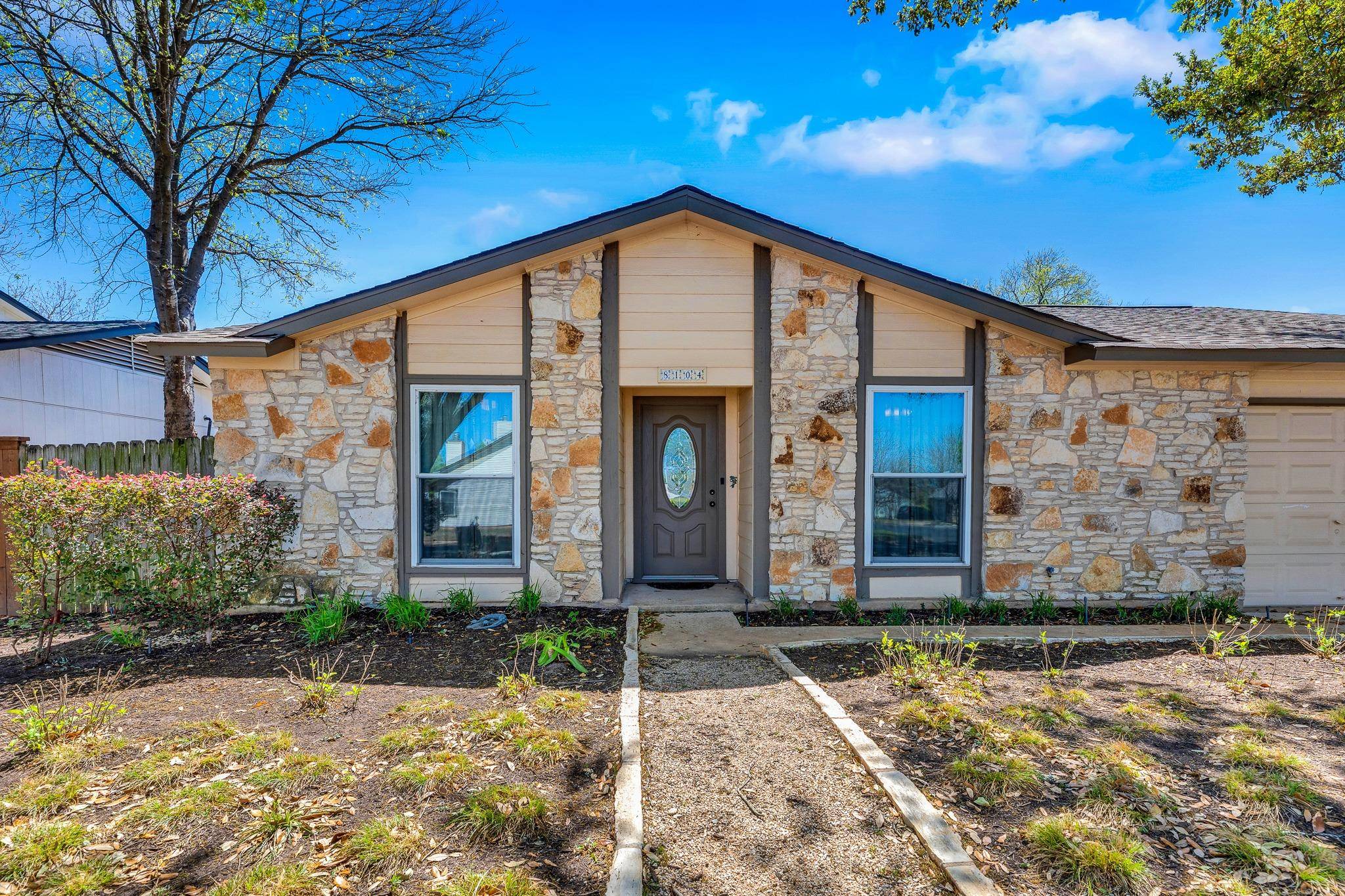 8104 Loralinda DR, Austin, TX 78753
