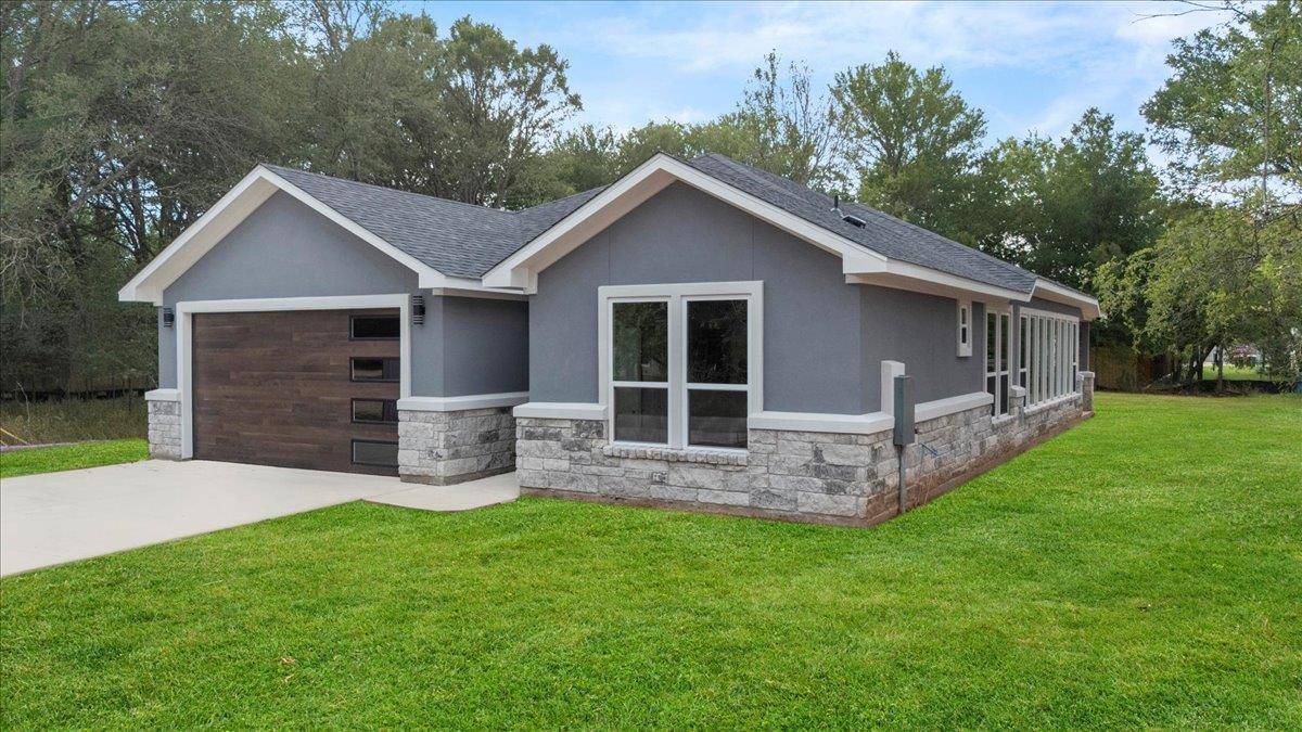 168 Mokulua LN, Bastrop, TX 78602
