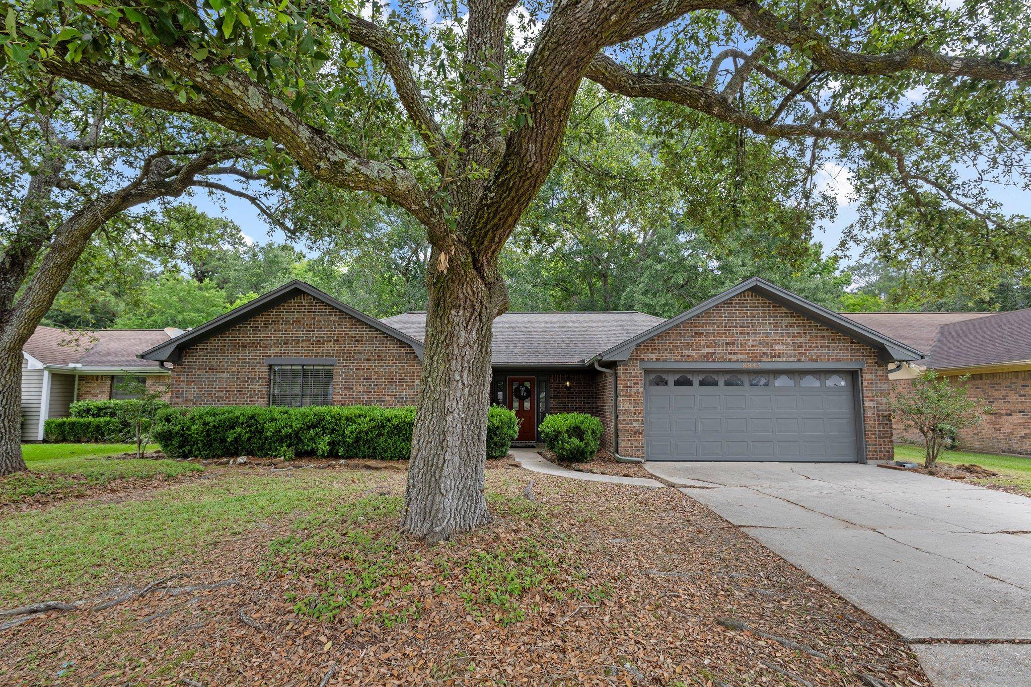 2945 Bonney Briar PL, Beaumont, TX 77707