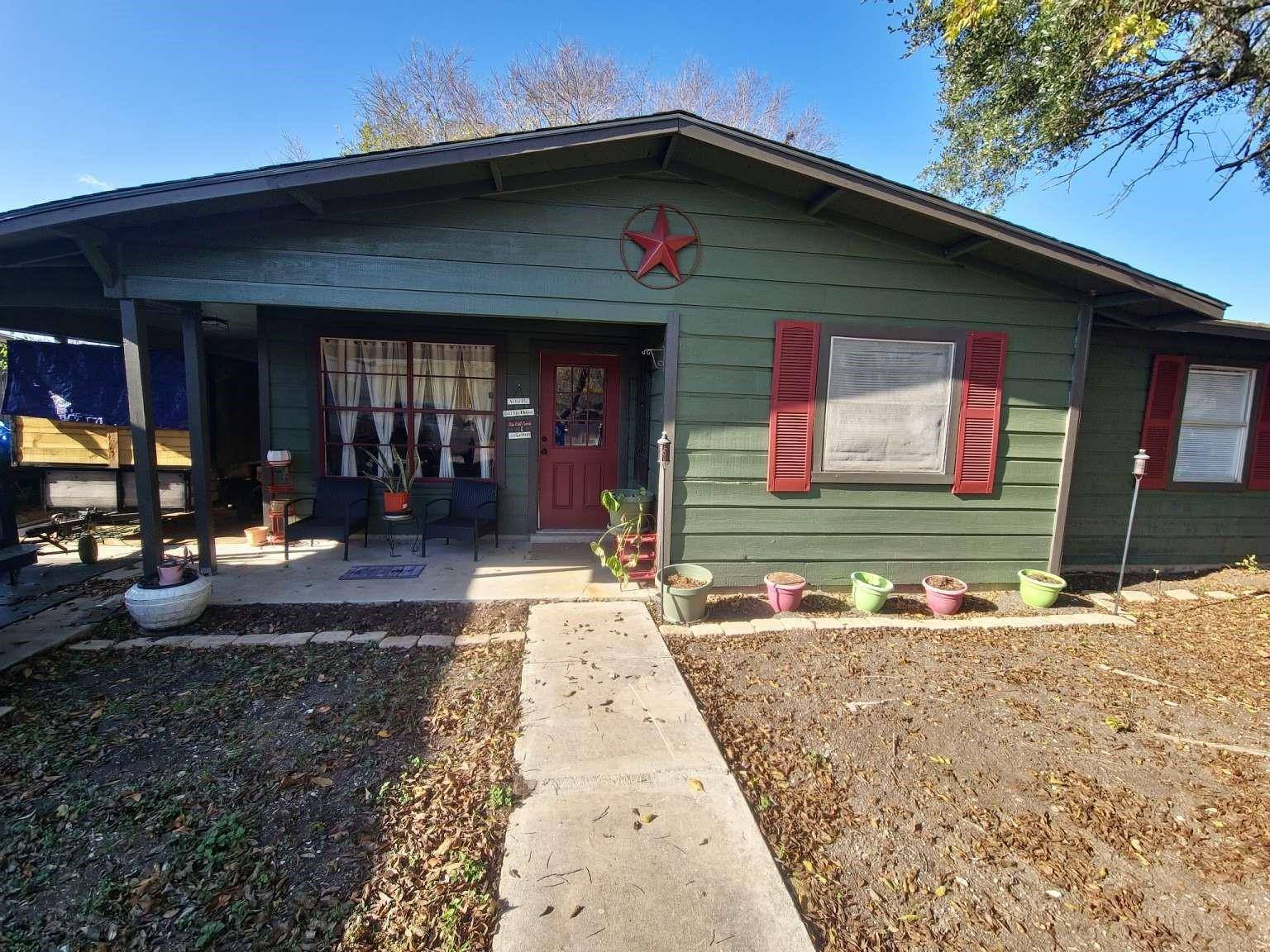 112 Lockwood ST, San Marcos, TX 78666