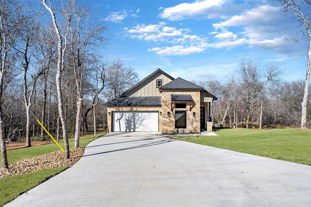 184 Heleakala DR, Bastrop, TX 78602