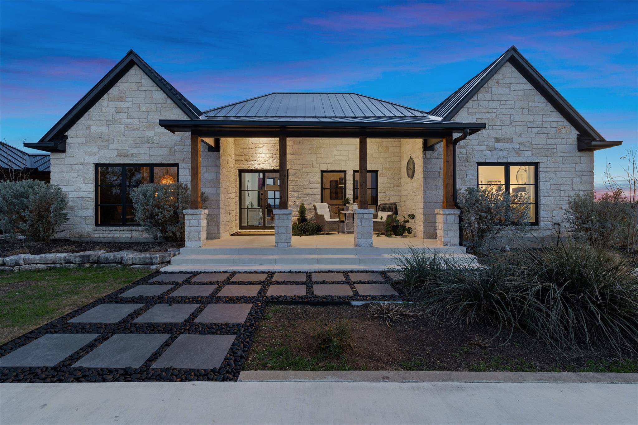 260 Chimney Cove DR, Marble Falls, TX 78654