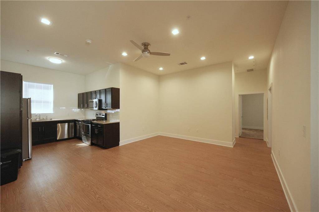 2400 Louis Henna BLVD #105, Round Rock, TX 78664