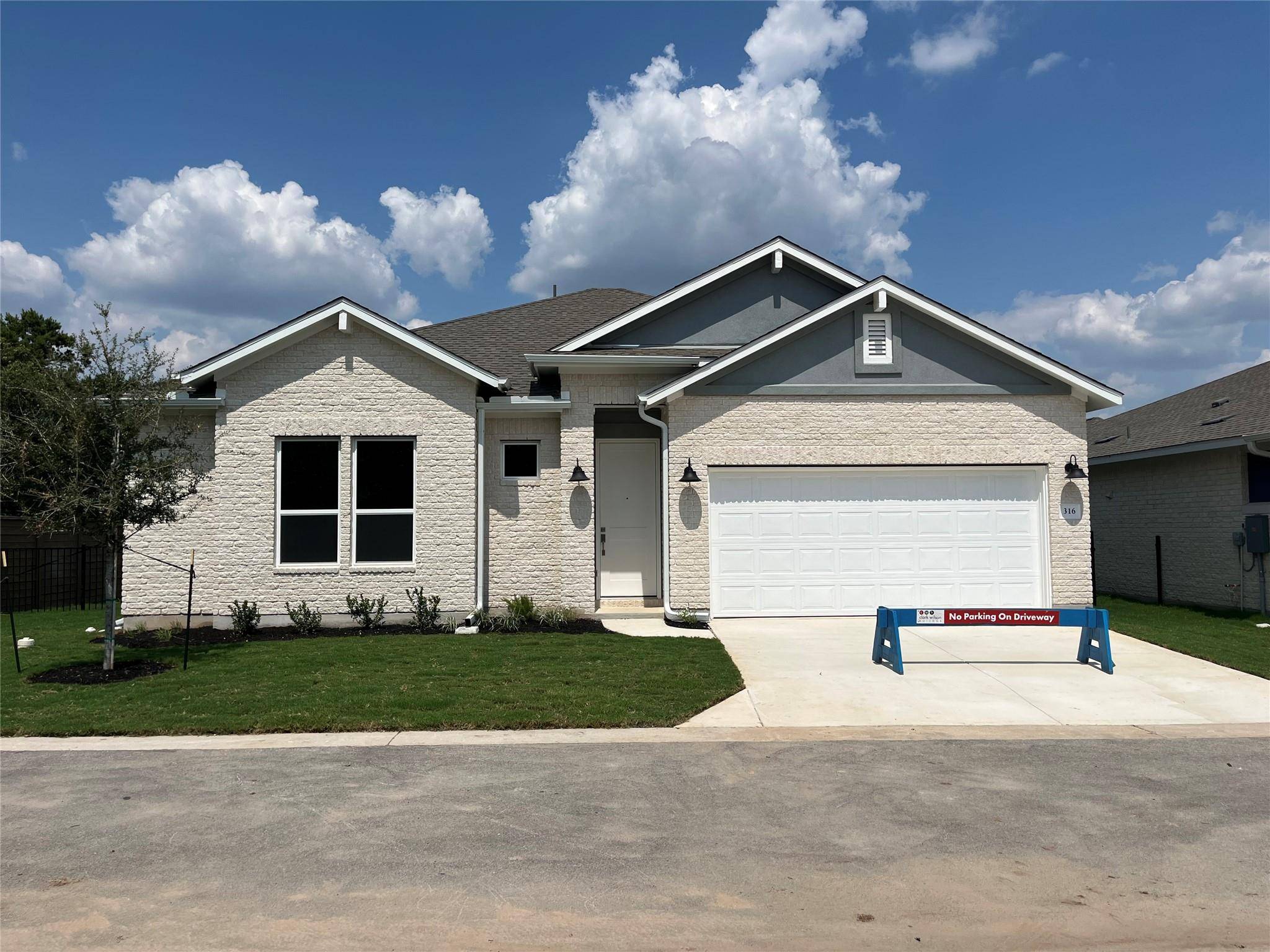 316 Brave ST, Kyle, TX 78640