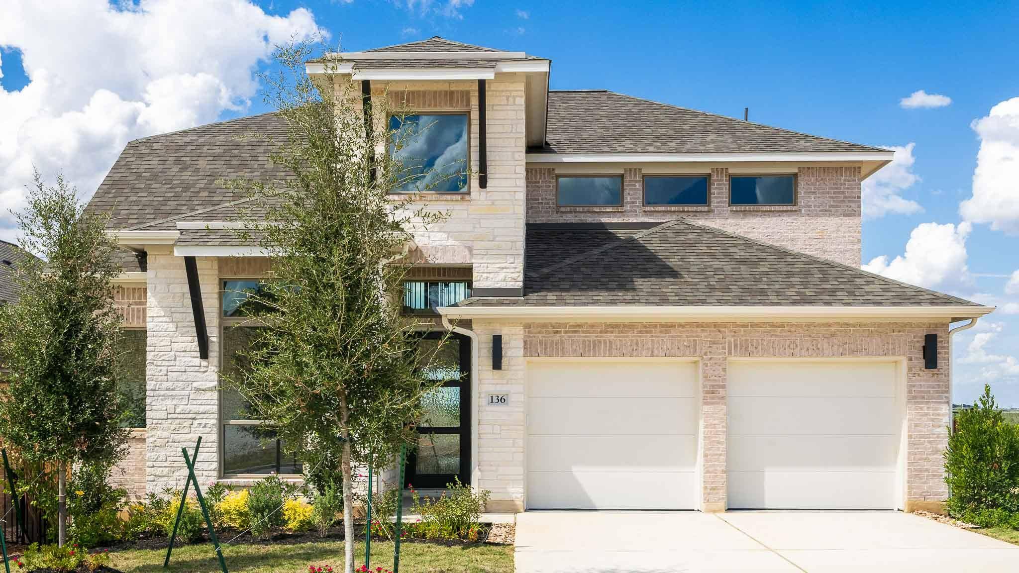 136 Ensberg LN, Liberty Hill, TX 78642