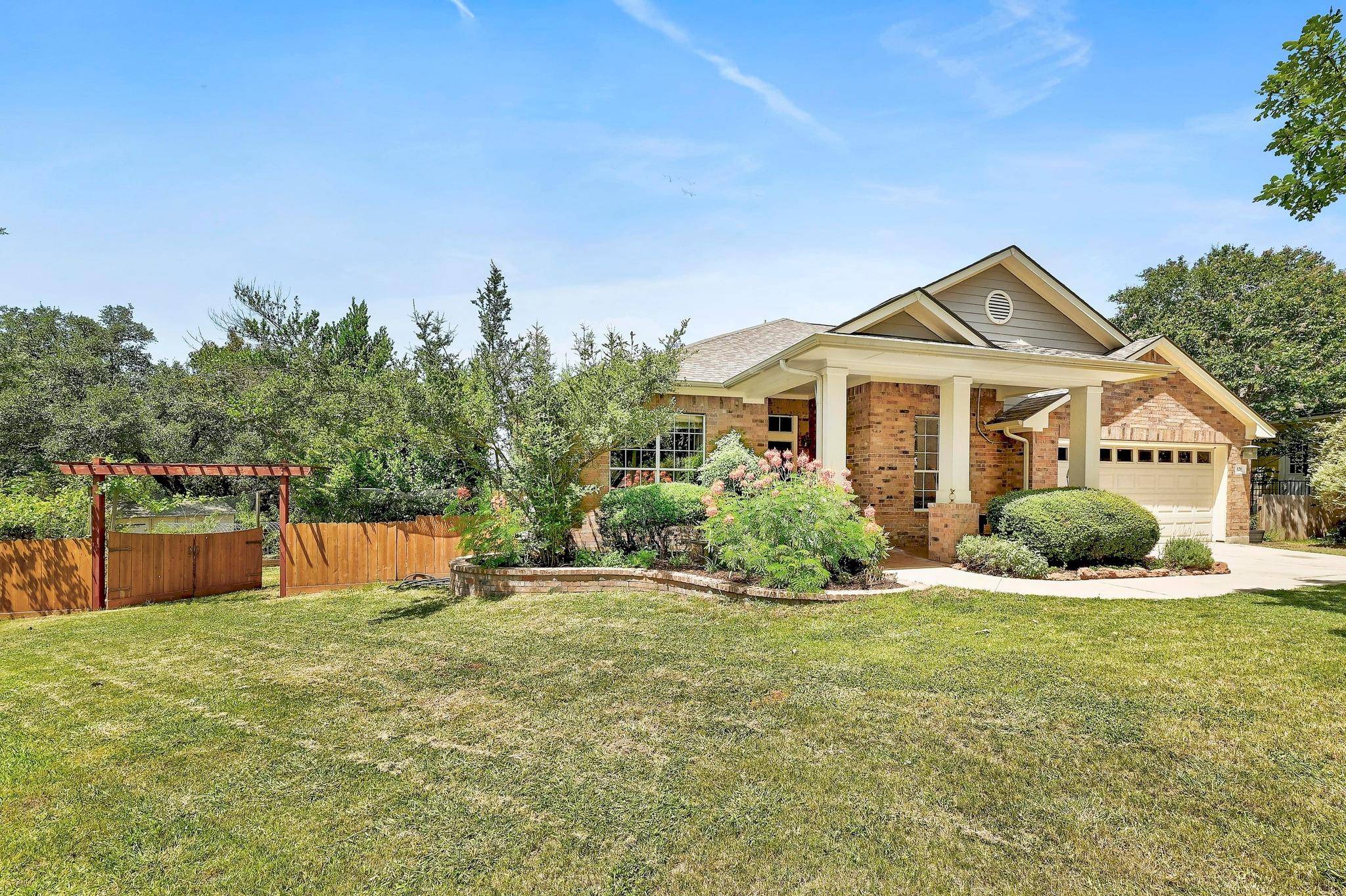 126 Chestnut CT, Georgetown, TX 78633