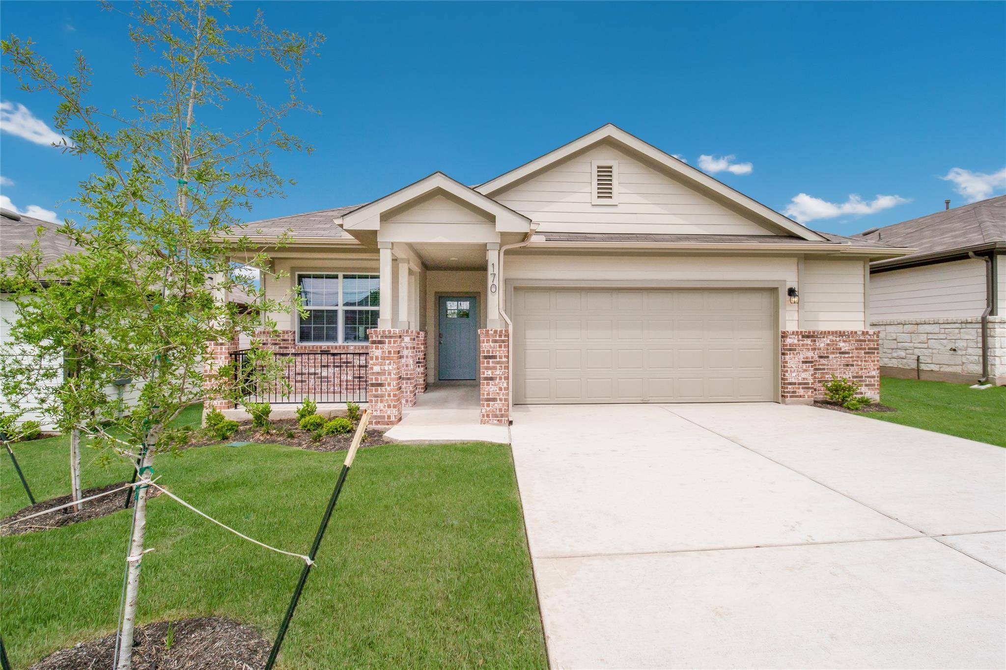 214 Inks LN, Kyle, TX 78640