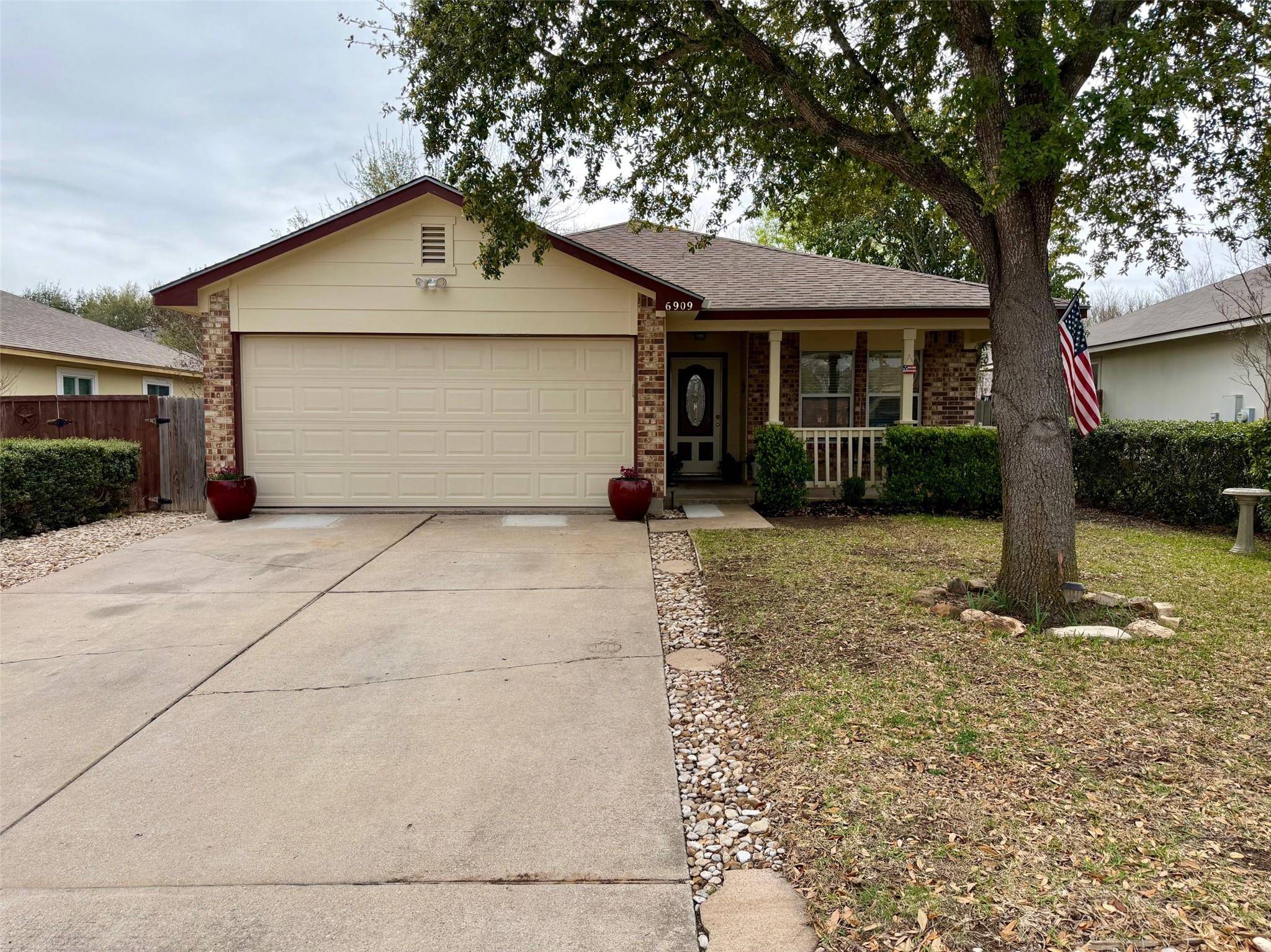 6909 Sabrina DR, Austin, TX 78747