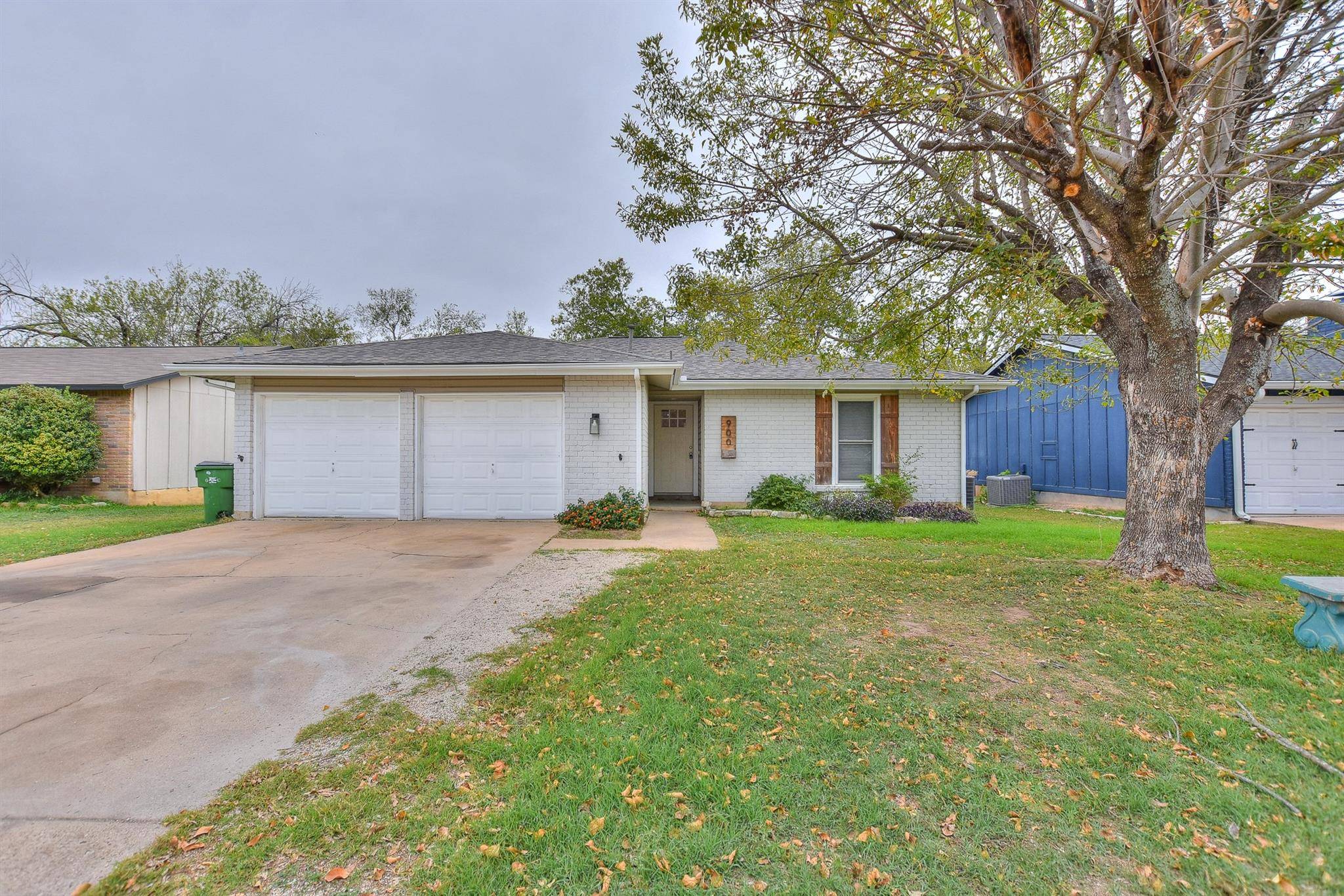 900 Cactus DR, Round Rock, TX 78681