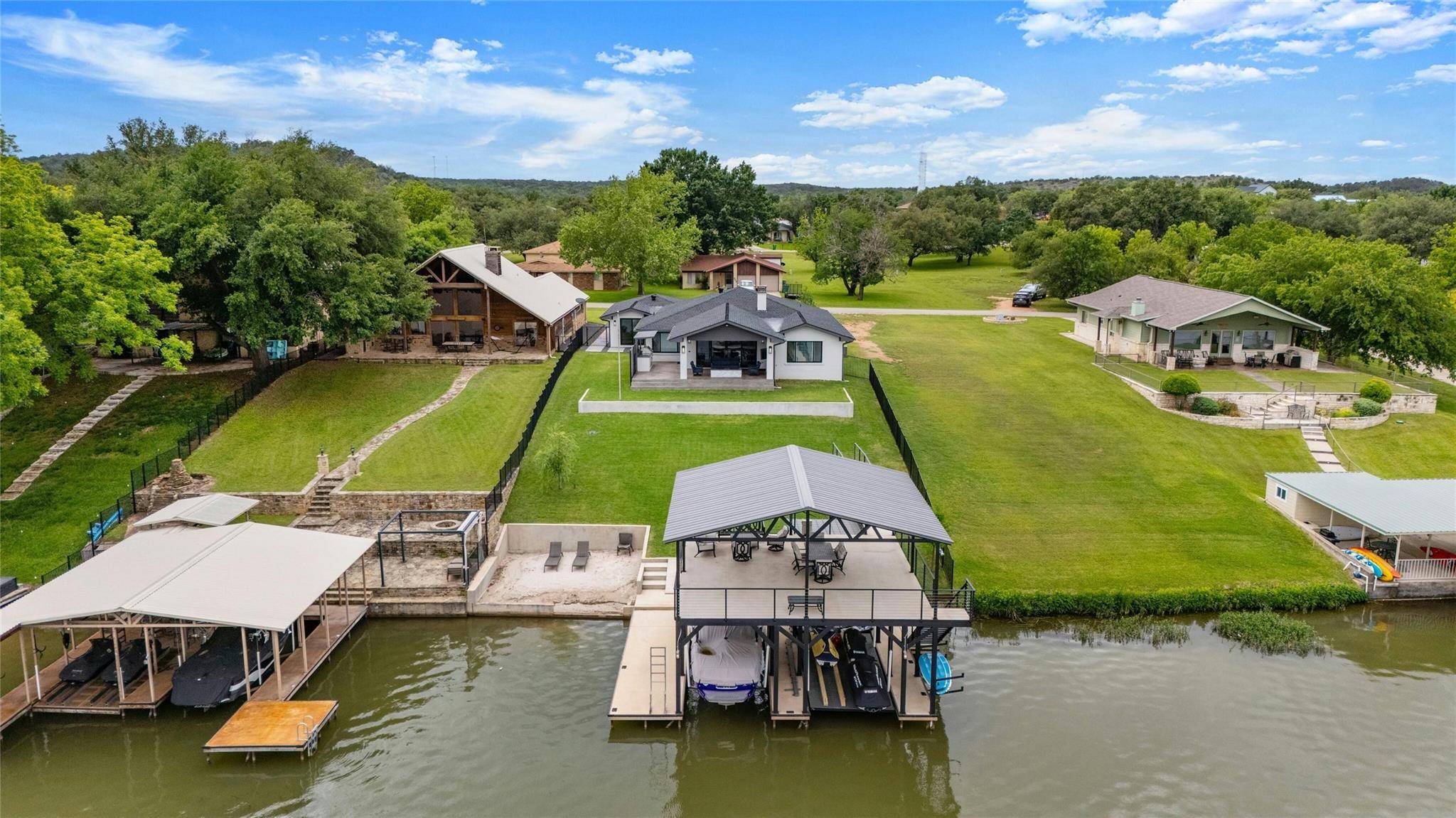 202 Mesquite DR, Kingsland, TX 78639
