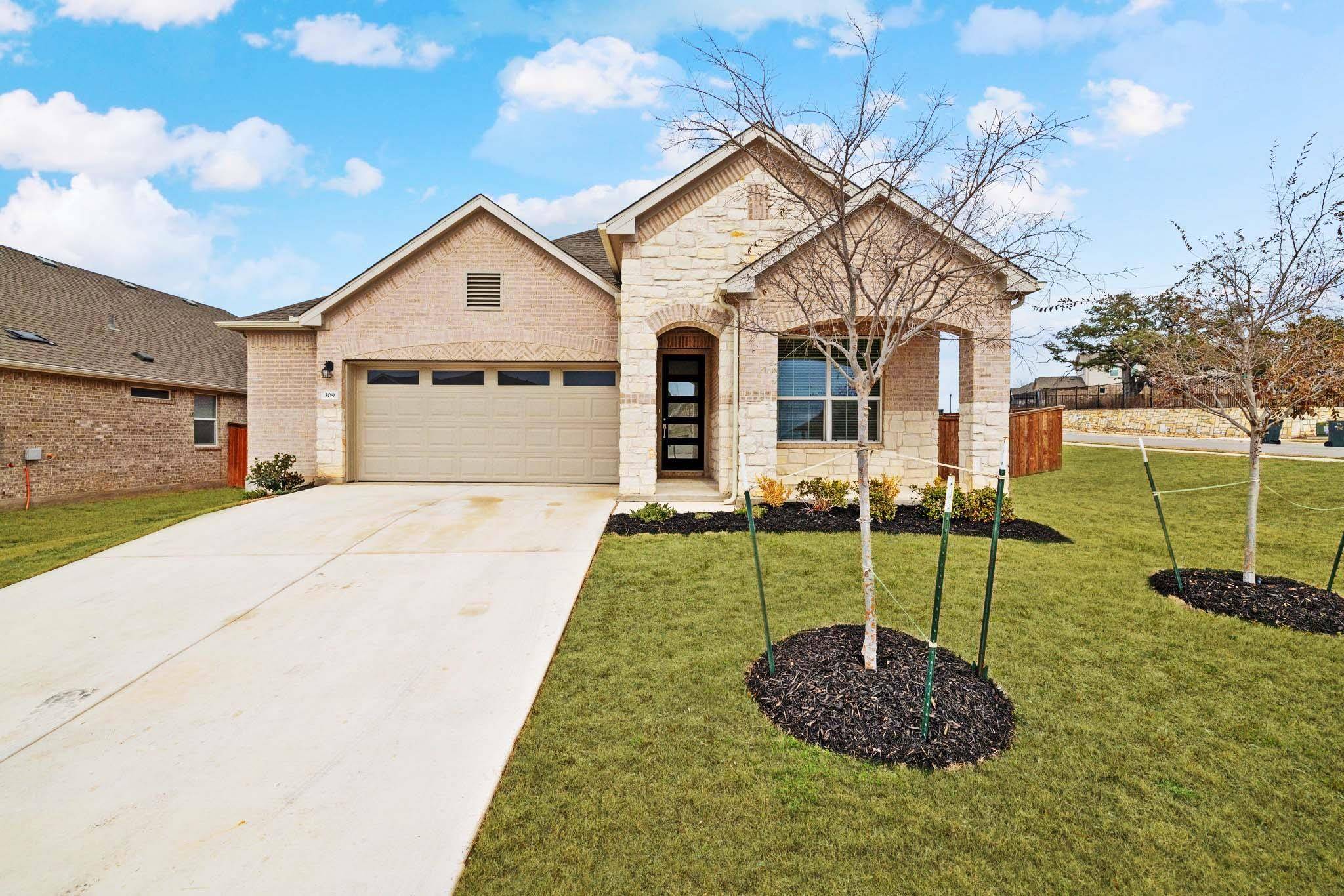 309 Barton Run DR, Georgetown, TX 78628