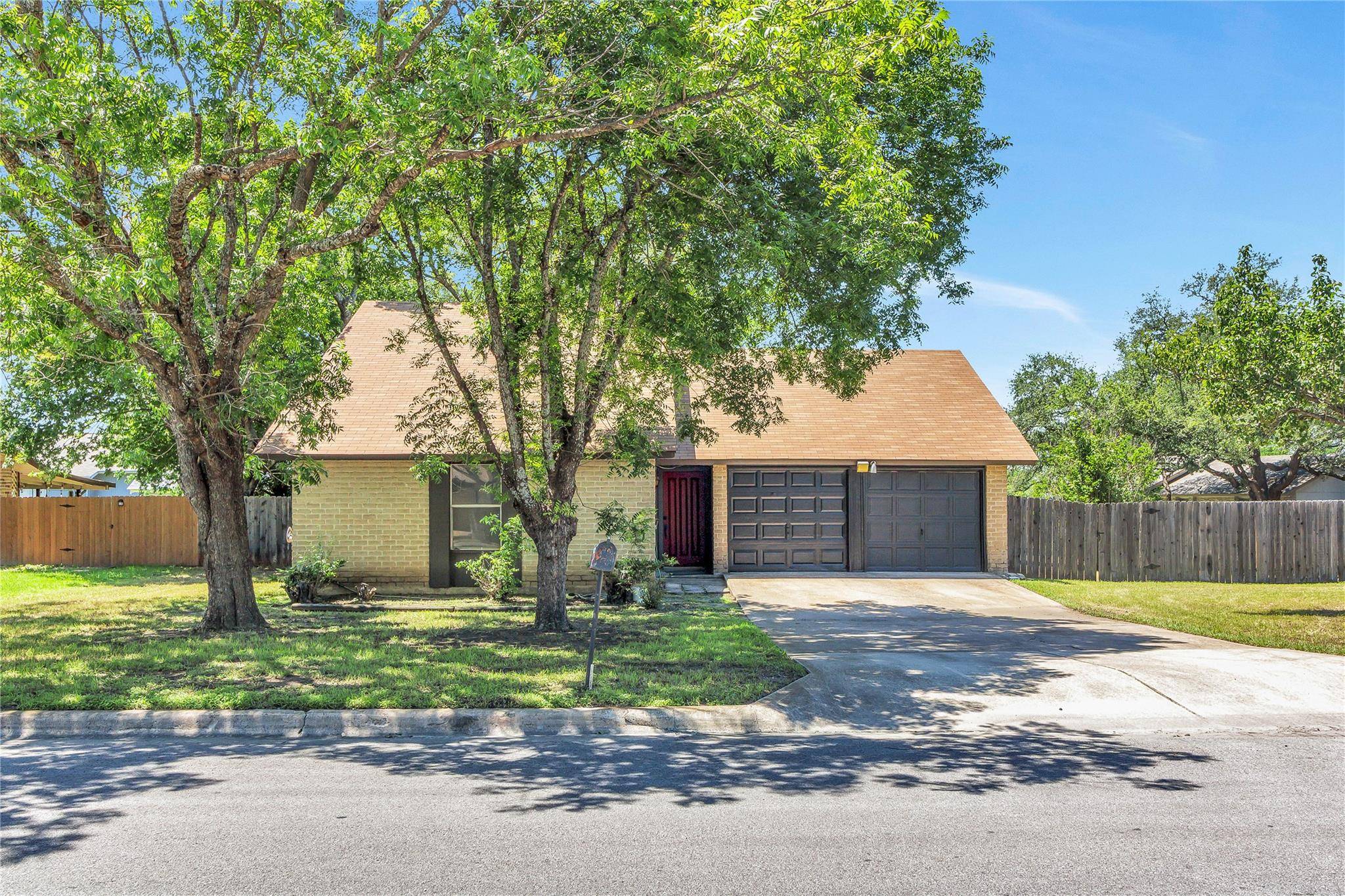 1602 Cushing Park DR, Round Rock, TX 78664