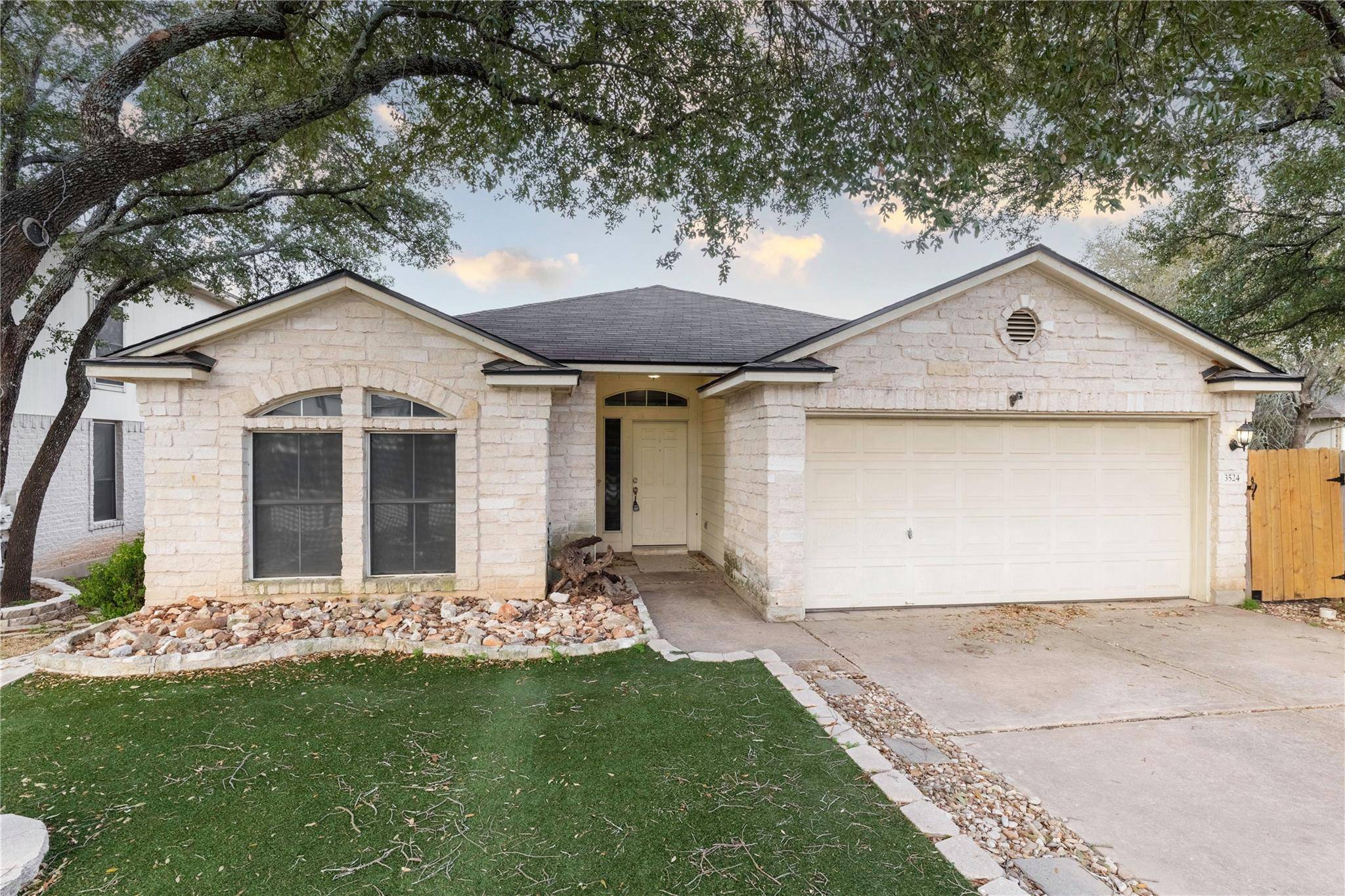 3524 Rock Shelf LN, Round Rock, TX 78681