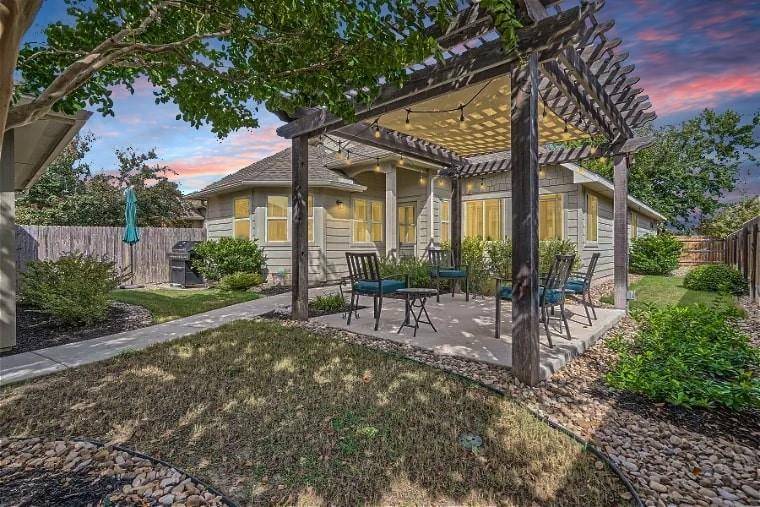 350 Tilly LN, Buda, TX 78610