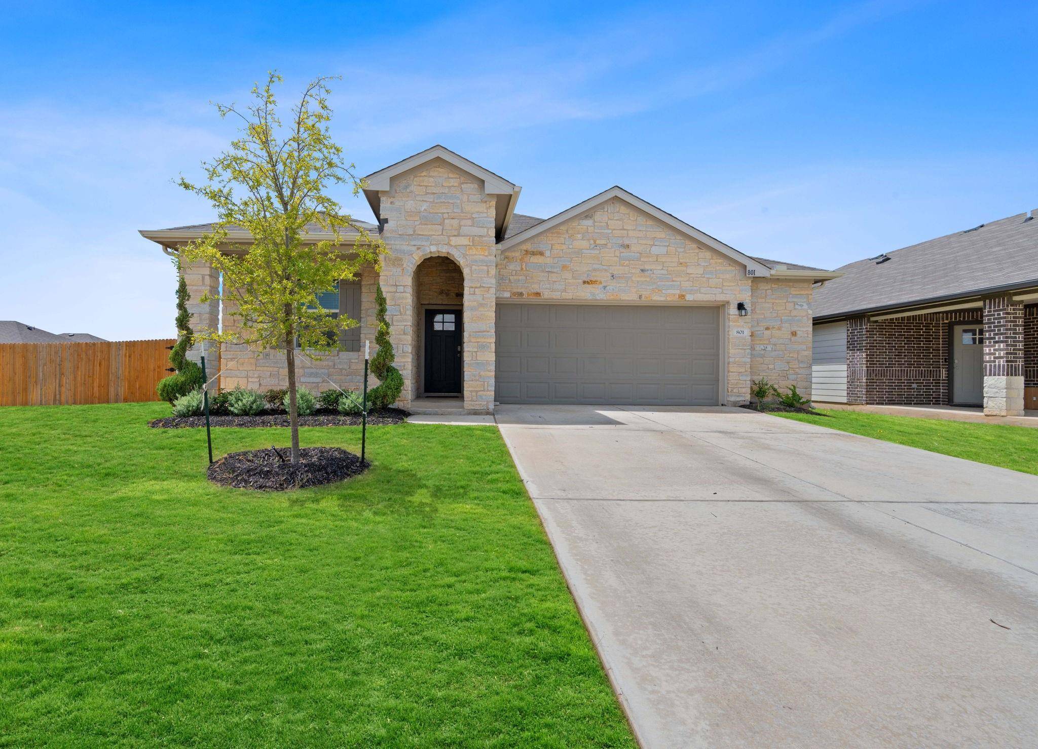 801 Pease River WAY, Hutto, TX 78634