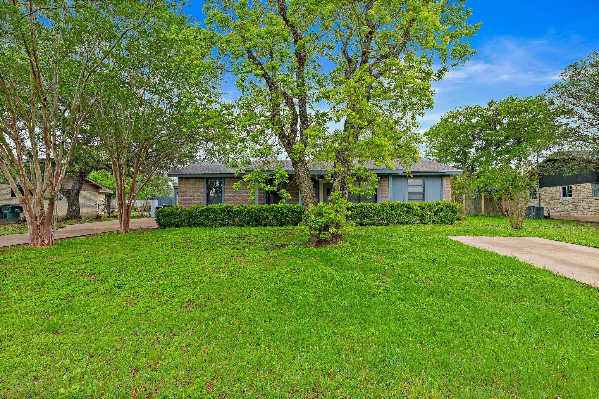 205 Hitching Post DR, Kyle, TX 78640
