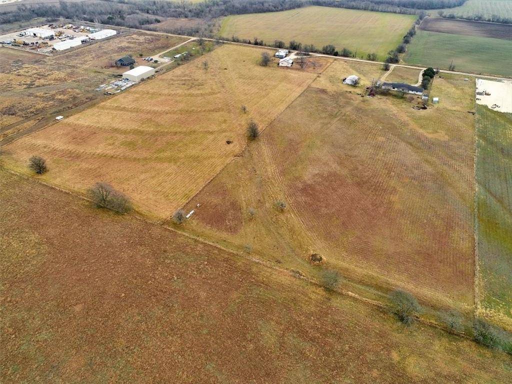 401 Private Road 900 PR, Hutto, TX 78634