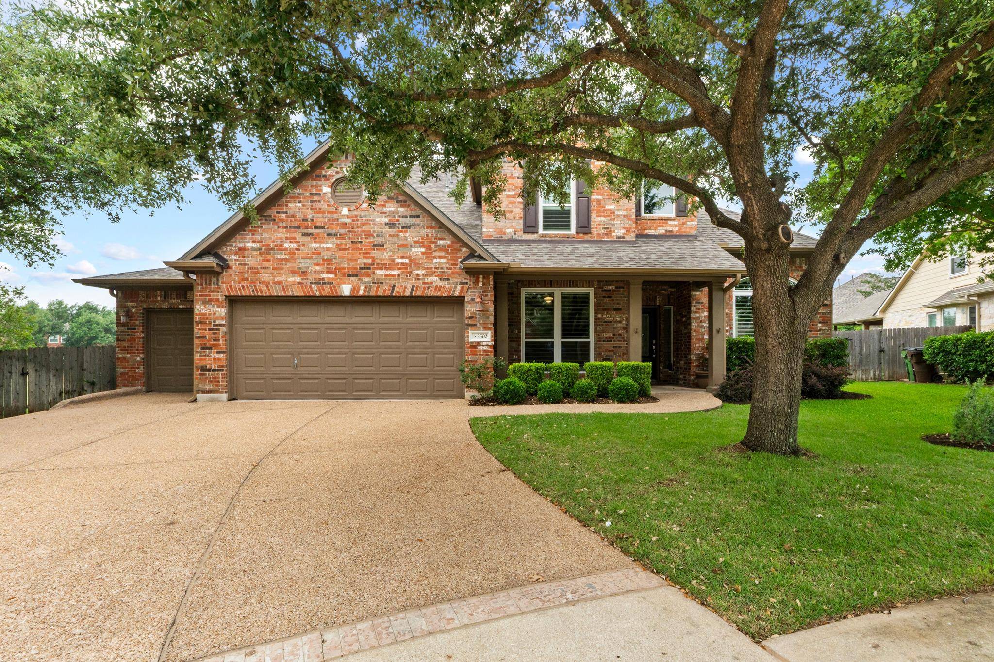 2502 Echo Wood PL, Round Rock, TX 78681