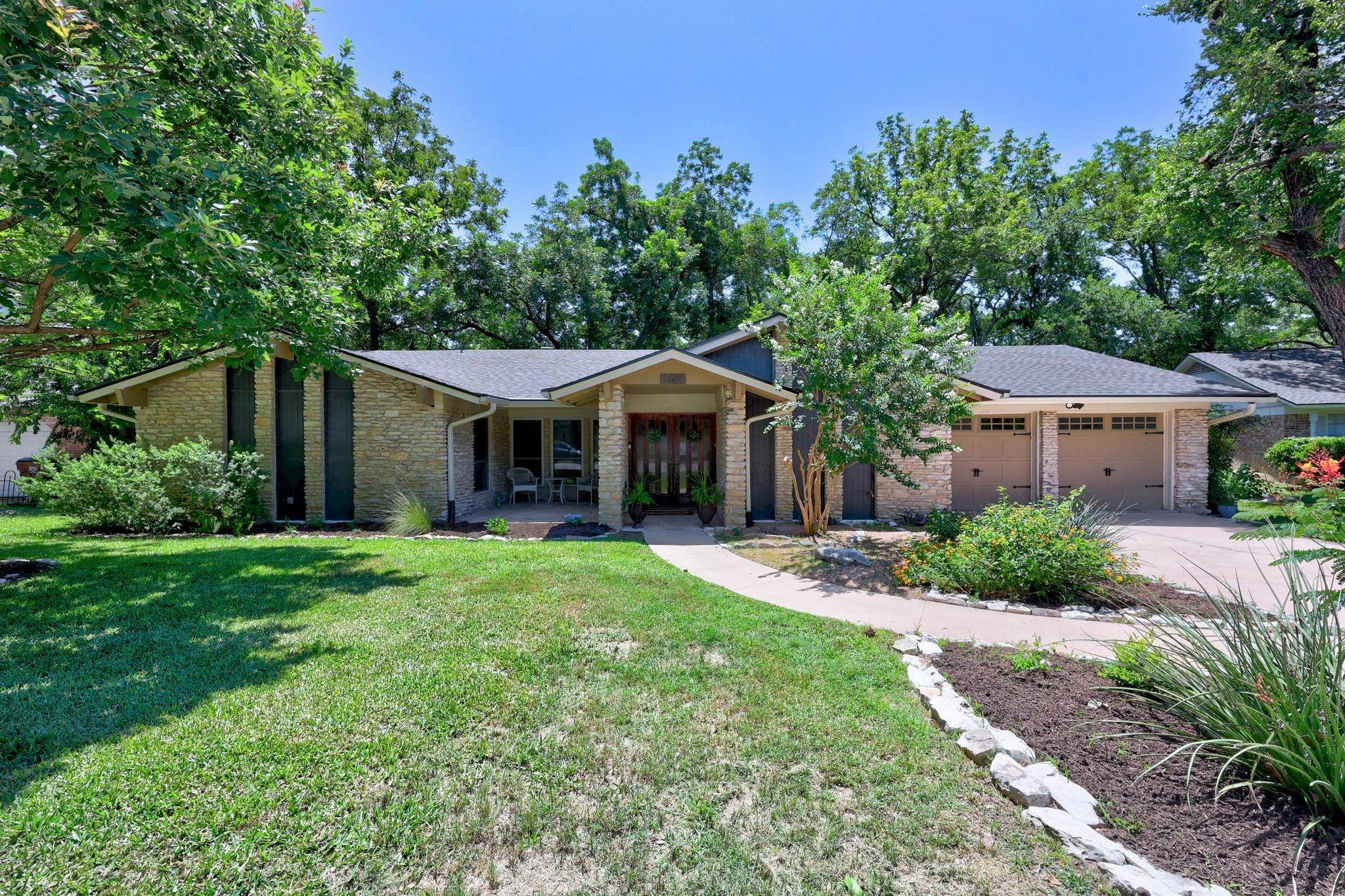 507 S Lake Creek DR, Round Rock, TX 78681