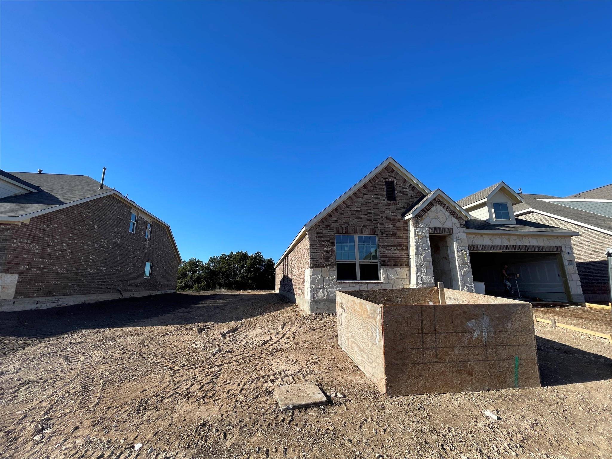 2440 Walking Y RD, Georgetown, TX 78633