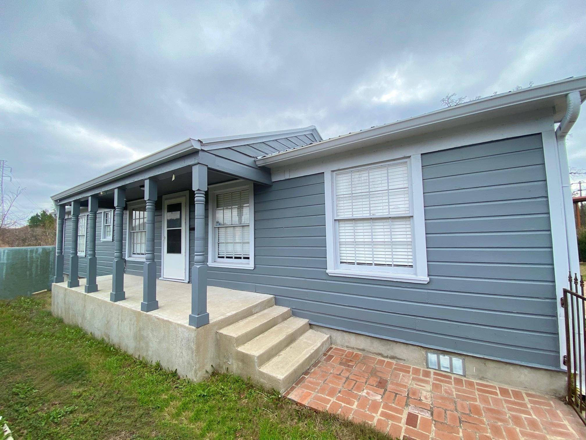 643 Highway 71 E, Bastrop, TX 78602