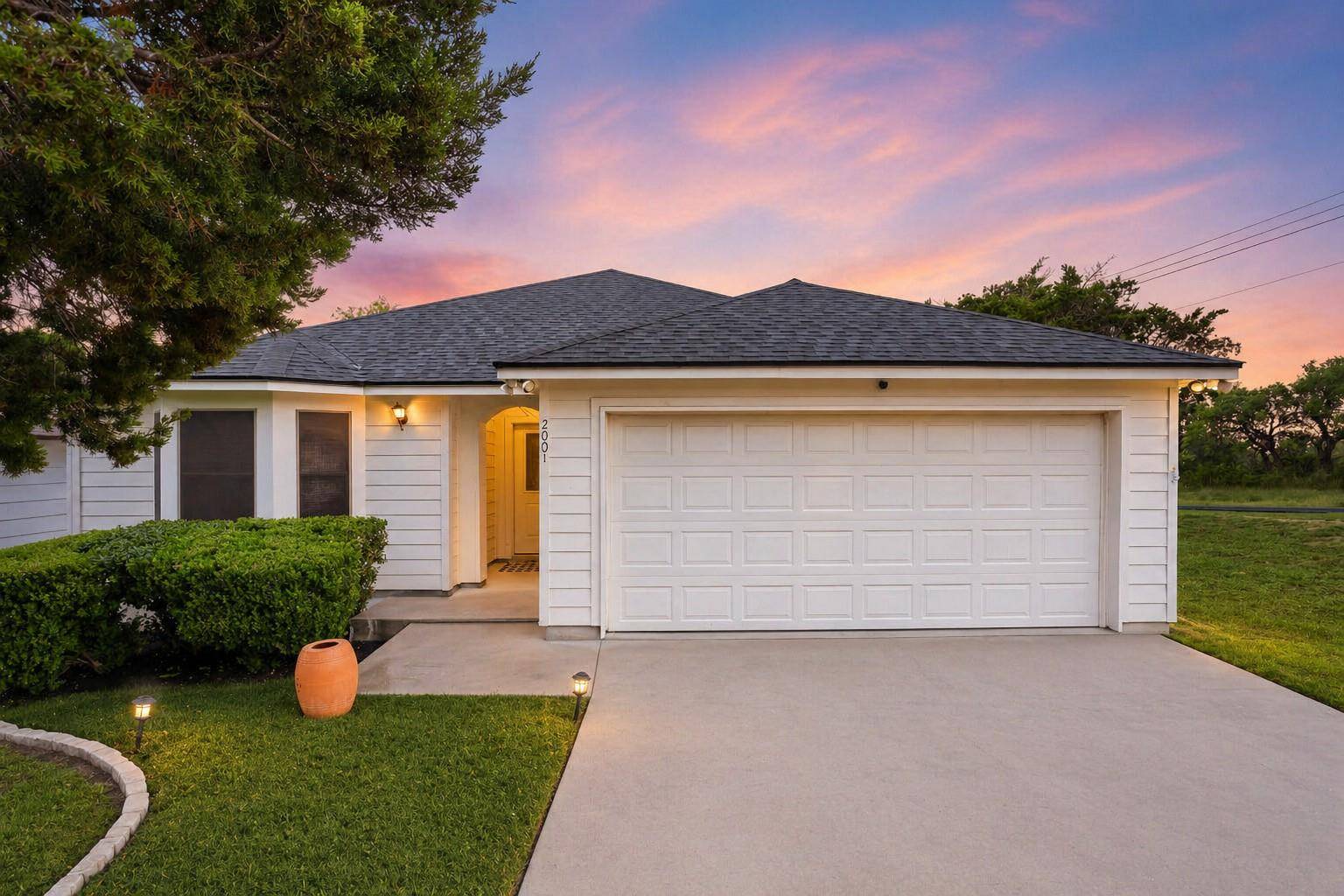 2001 Rain Water DR, Austin, TX 78734