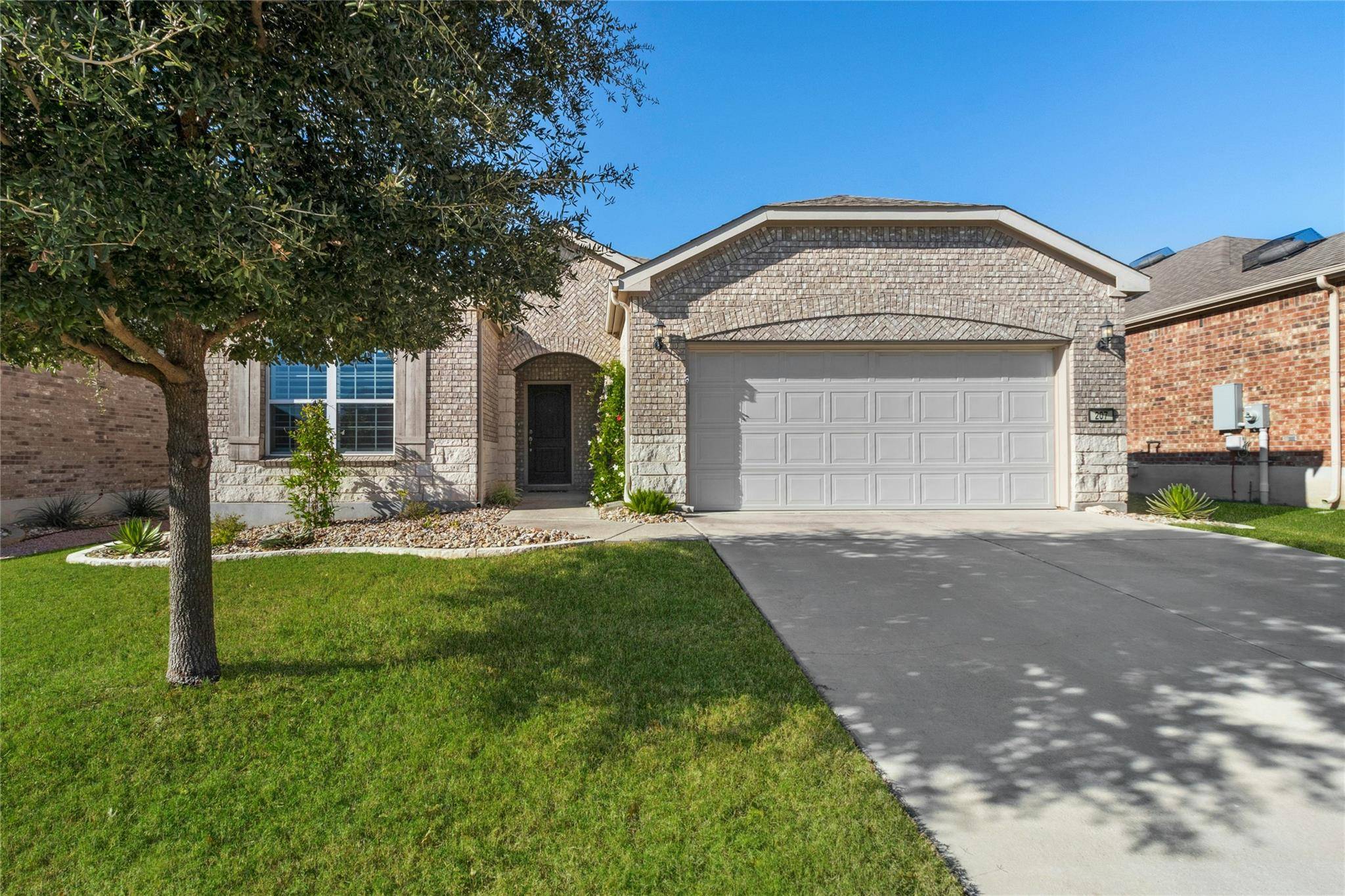 207 Longview LN, Georgetown, TX 78633
