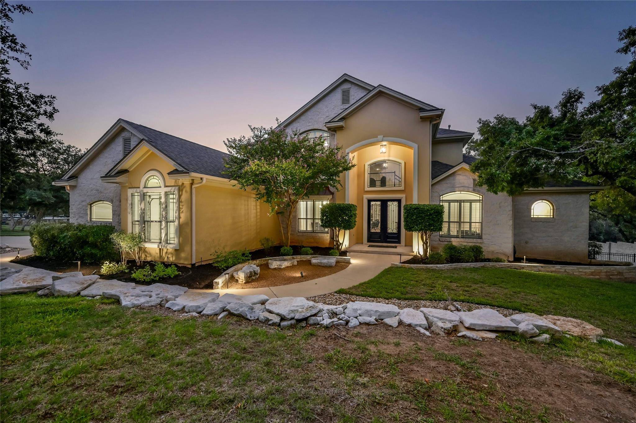 203 Shady Elm DR, Georgetown, TX 78633