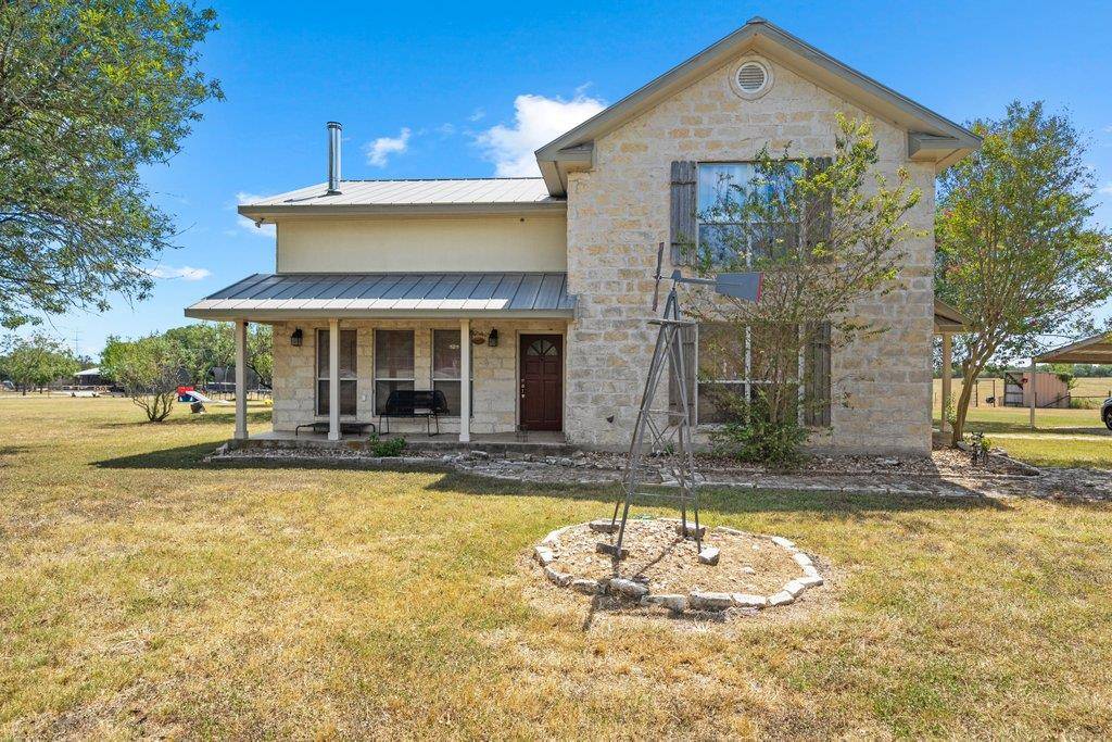 1100 Martindale Falls RD, Martindale, TX 78655