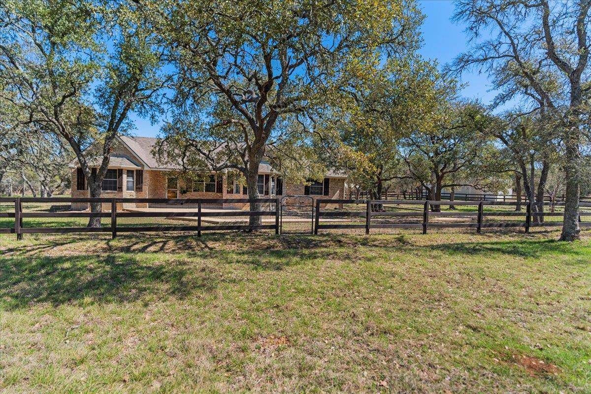 301 CAMINO DE RANCHO, Wimberley, TX 78676